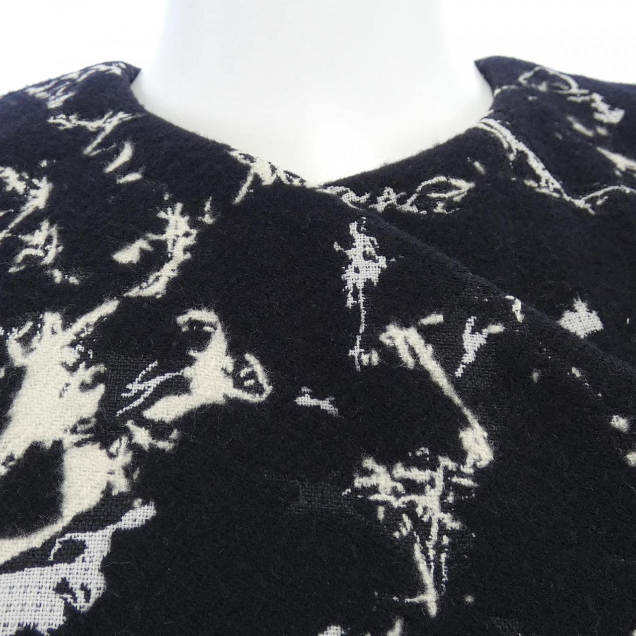 BALENCIAGA BALENCIAGA 393292 T0F16 Coat