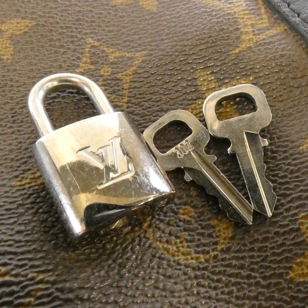 ルイヴィトン モノグラム マカサー キーポル バンドリエール 45cm M56711 ボストンバッグ