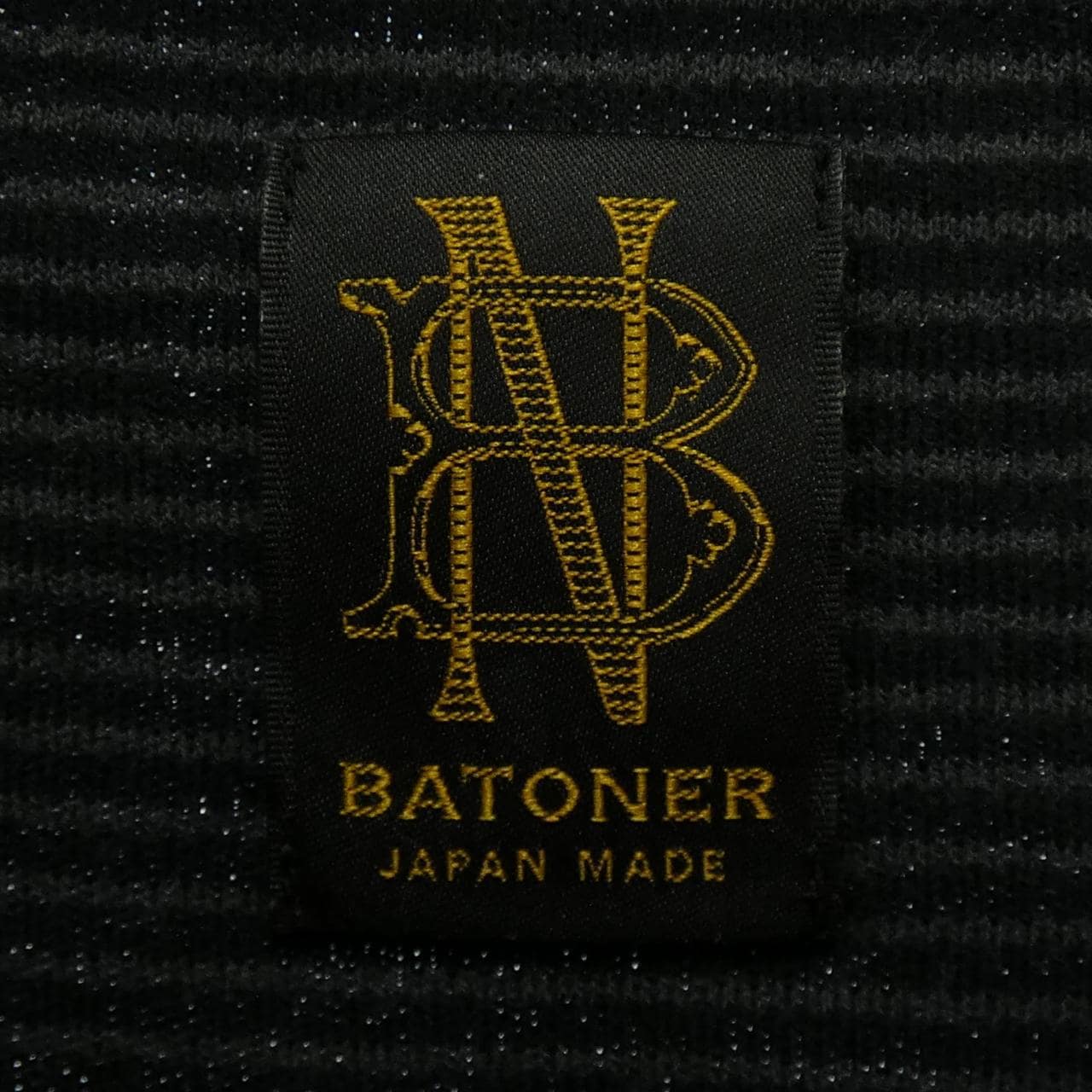バトナー BATONER トップス