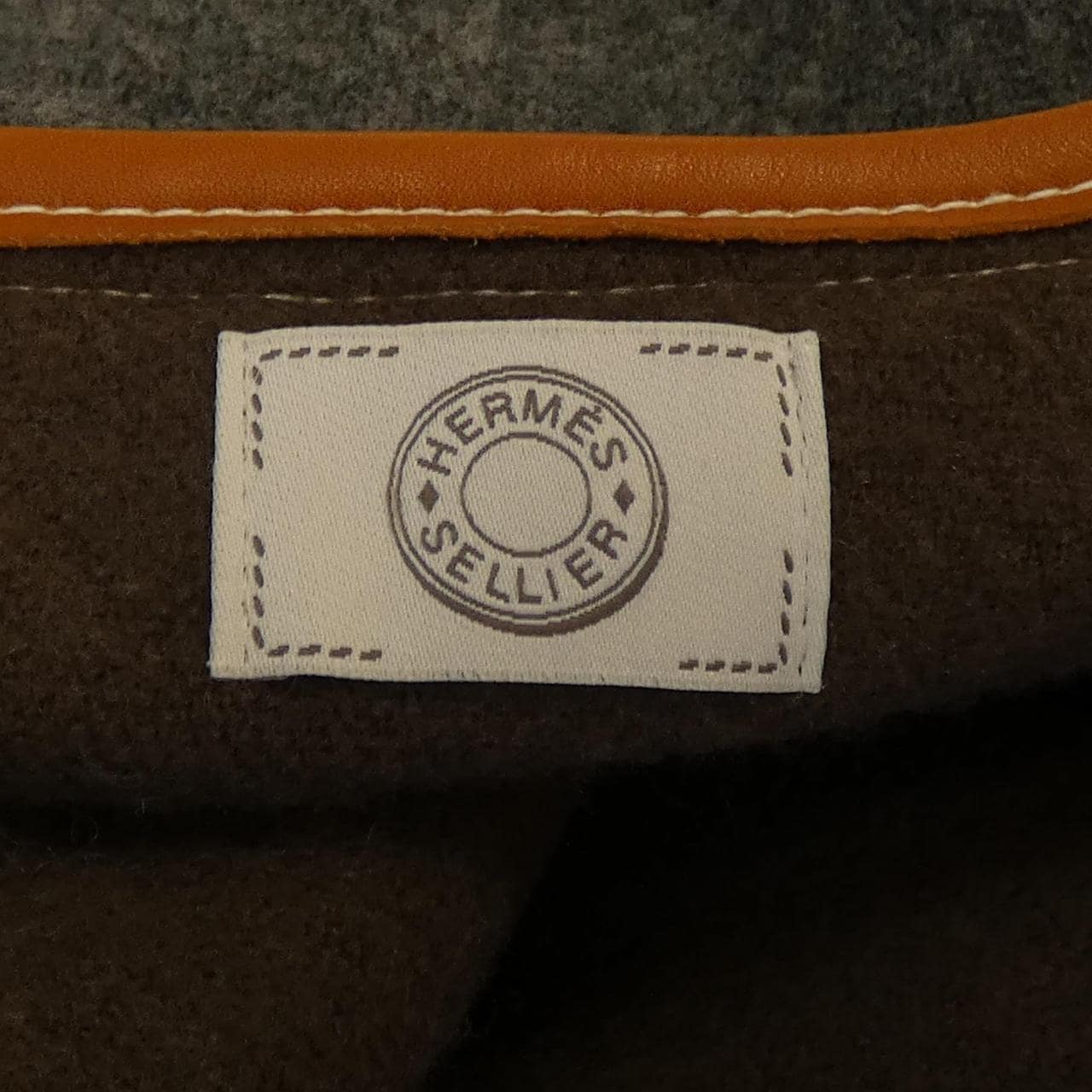 エルメス HERMES ロカバール ROCABAR HERMES SELLIER ポンチョ