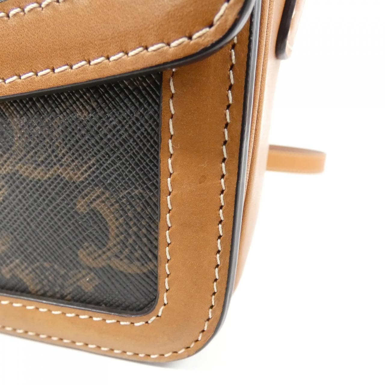 CELINE Teen Triomphe 188882BZ4 单肩包