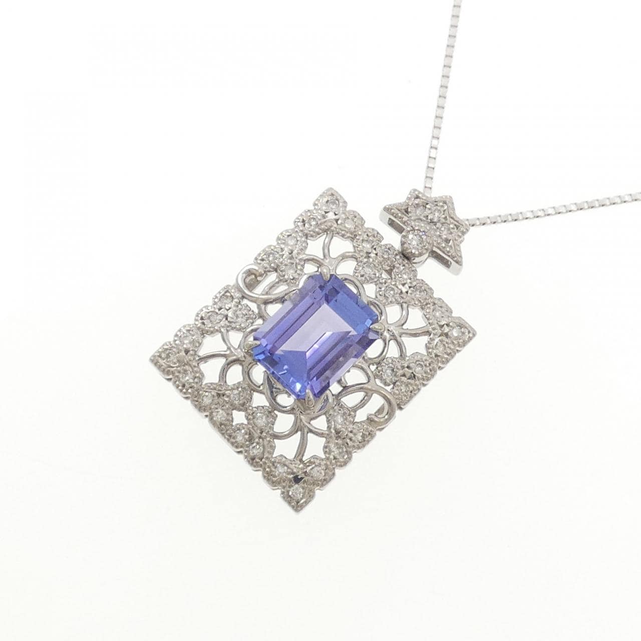 K18WG タンザナイト ネックレス 2.47CT