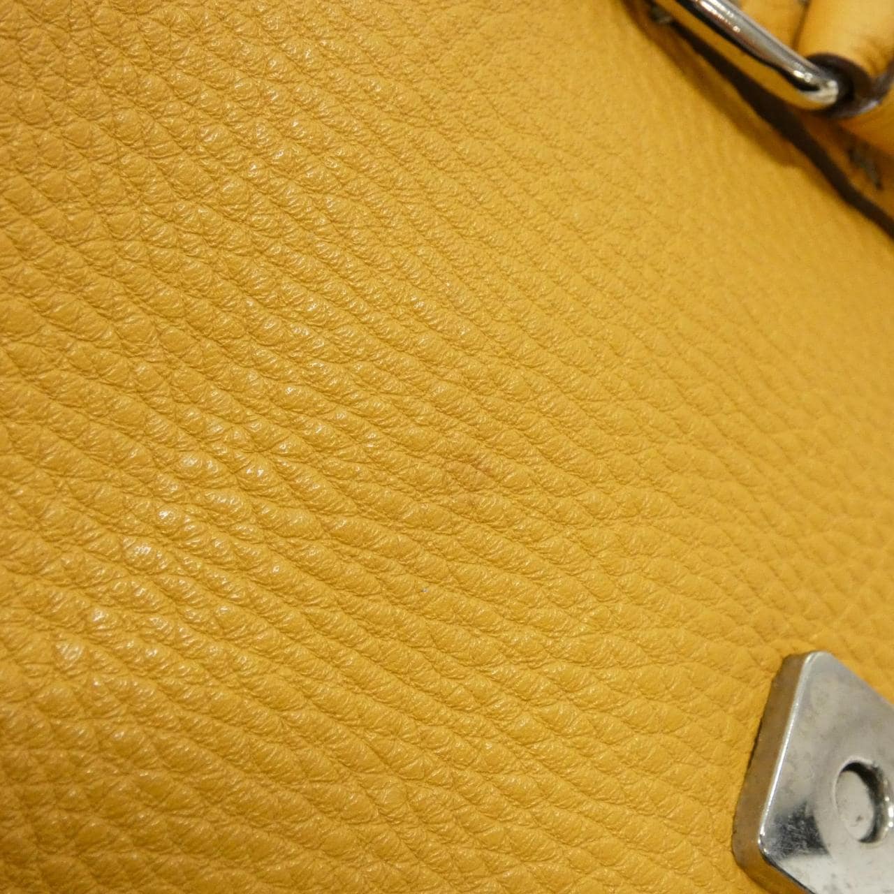 フェンディ SELLERIA 8BR486 NDU バッグ