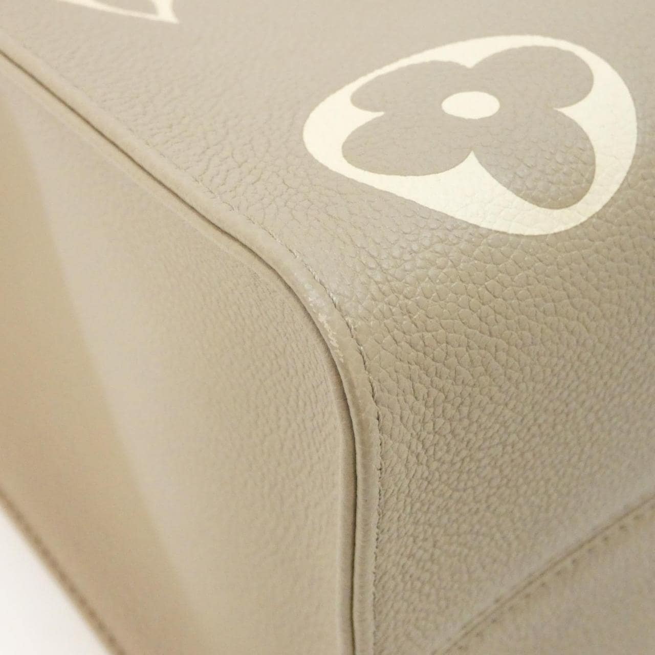 ルイヴィトン バイカラー モノグラム アンプラント オンザゴー MM M45494 バッグ