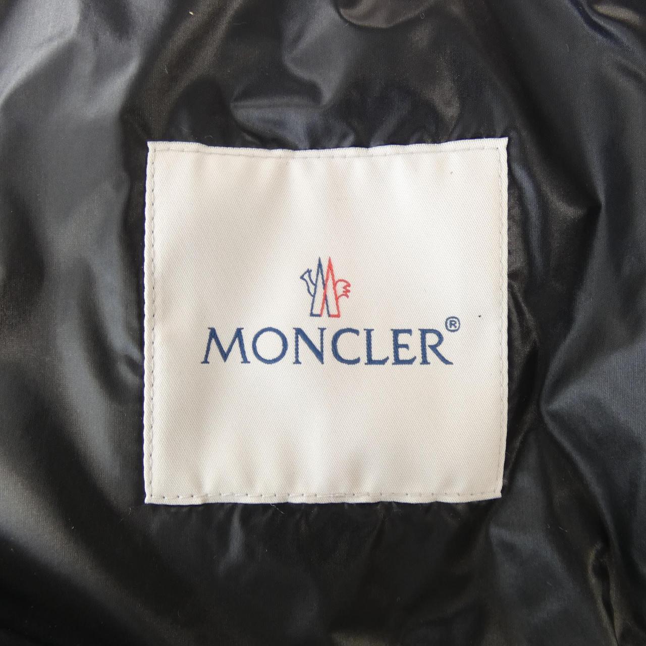 モンクレール MONCLER ダウンジャケット