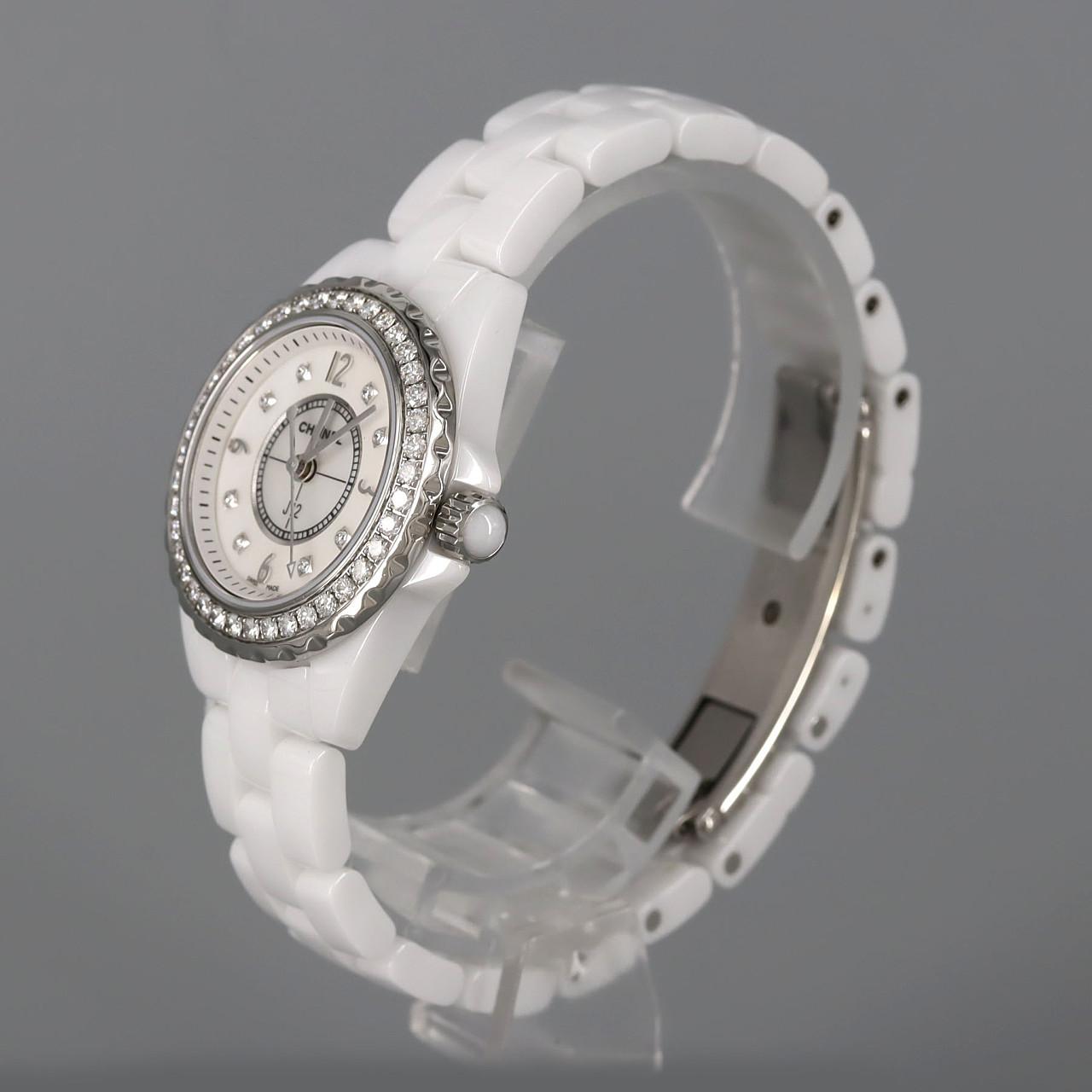 シャネル J12 29mmセラミック/D･8P H2572 セラミック クォーツ