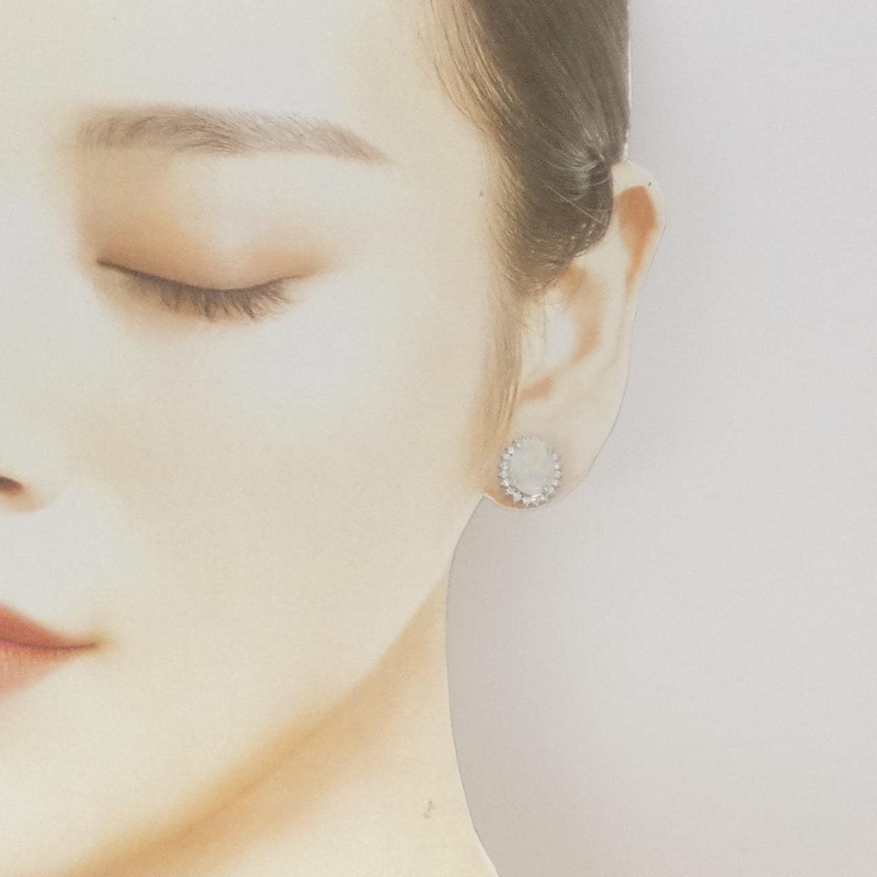 PT900 オパール ピアス 0.96CT