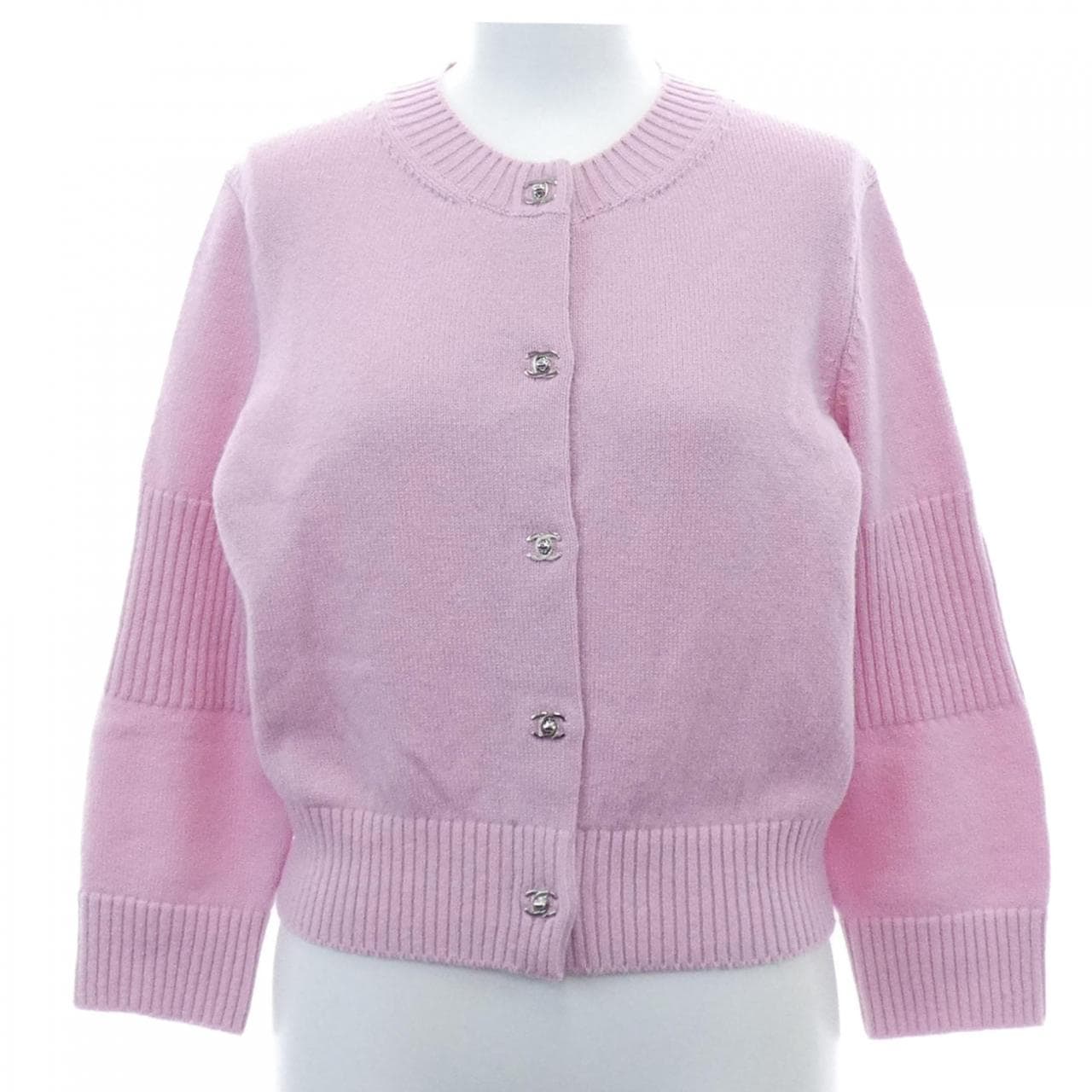 シャネル CHANEL ターンロック P77867K11243 カーディガン