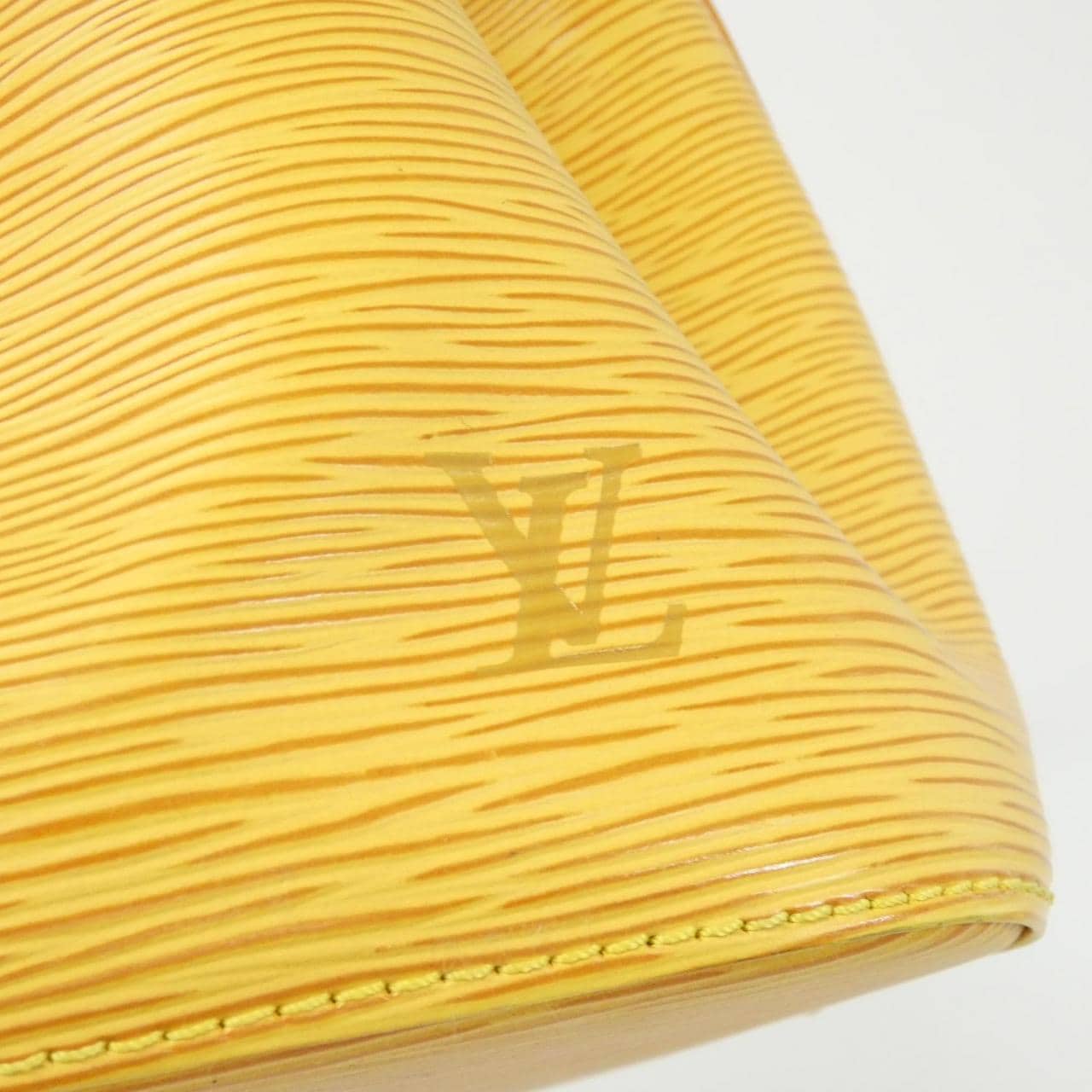 ルイヴィトン エピ プチ ノエ M44109 ショルダーバッグ