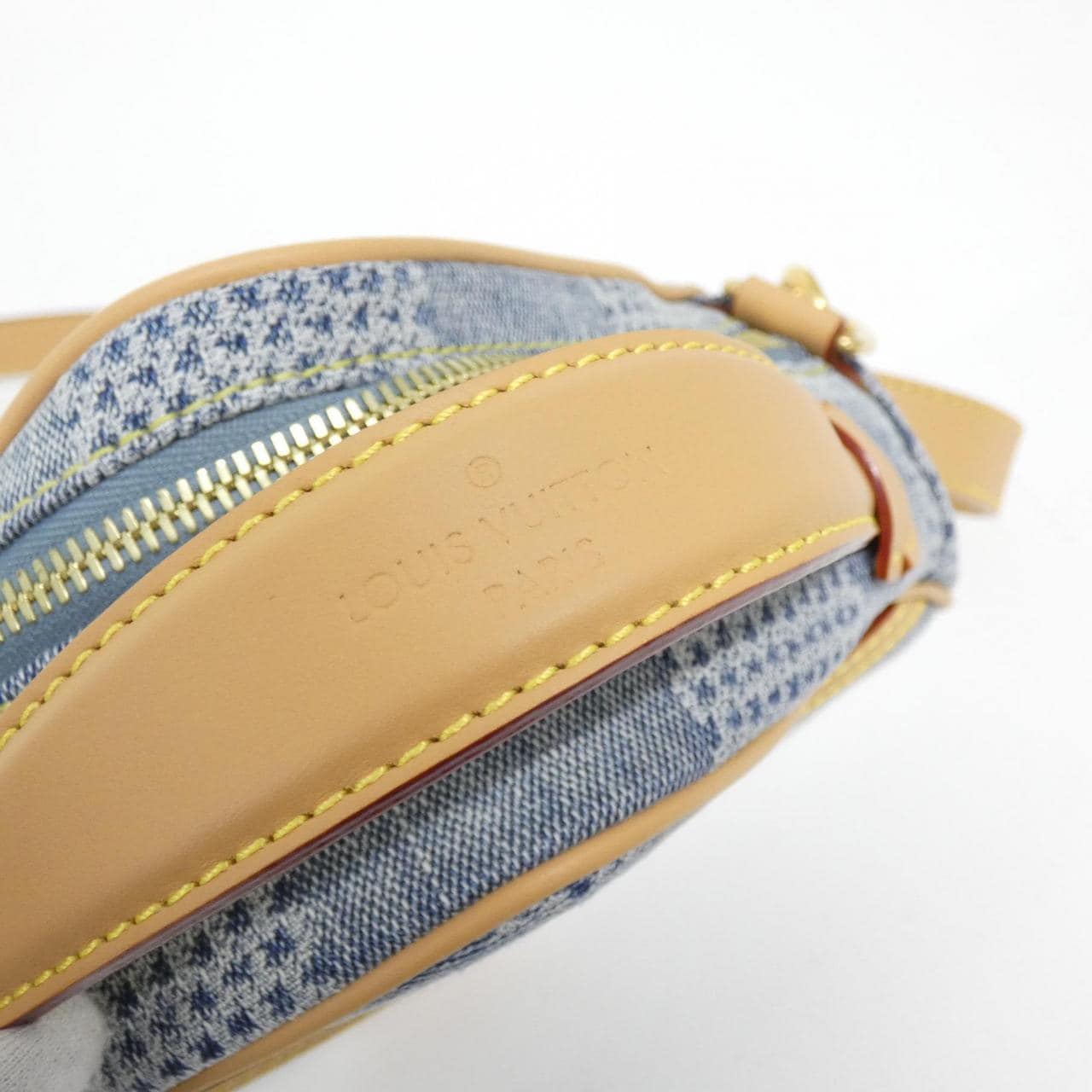 LOUIS VUITTON Damier Denim 3D Chess Messenger N40706 单肩包