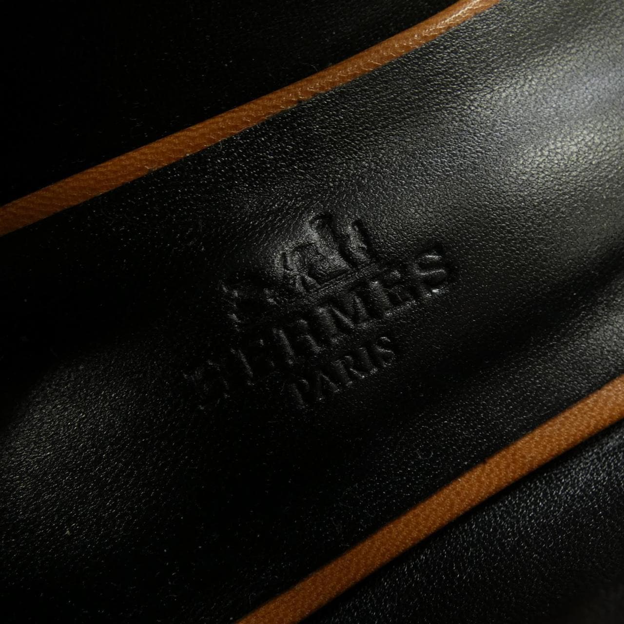 エルメス HERMES ジェーン アピバックル 242047Z フラットシューズ