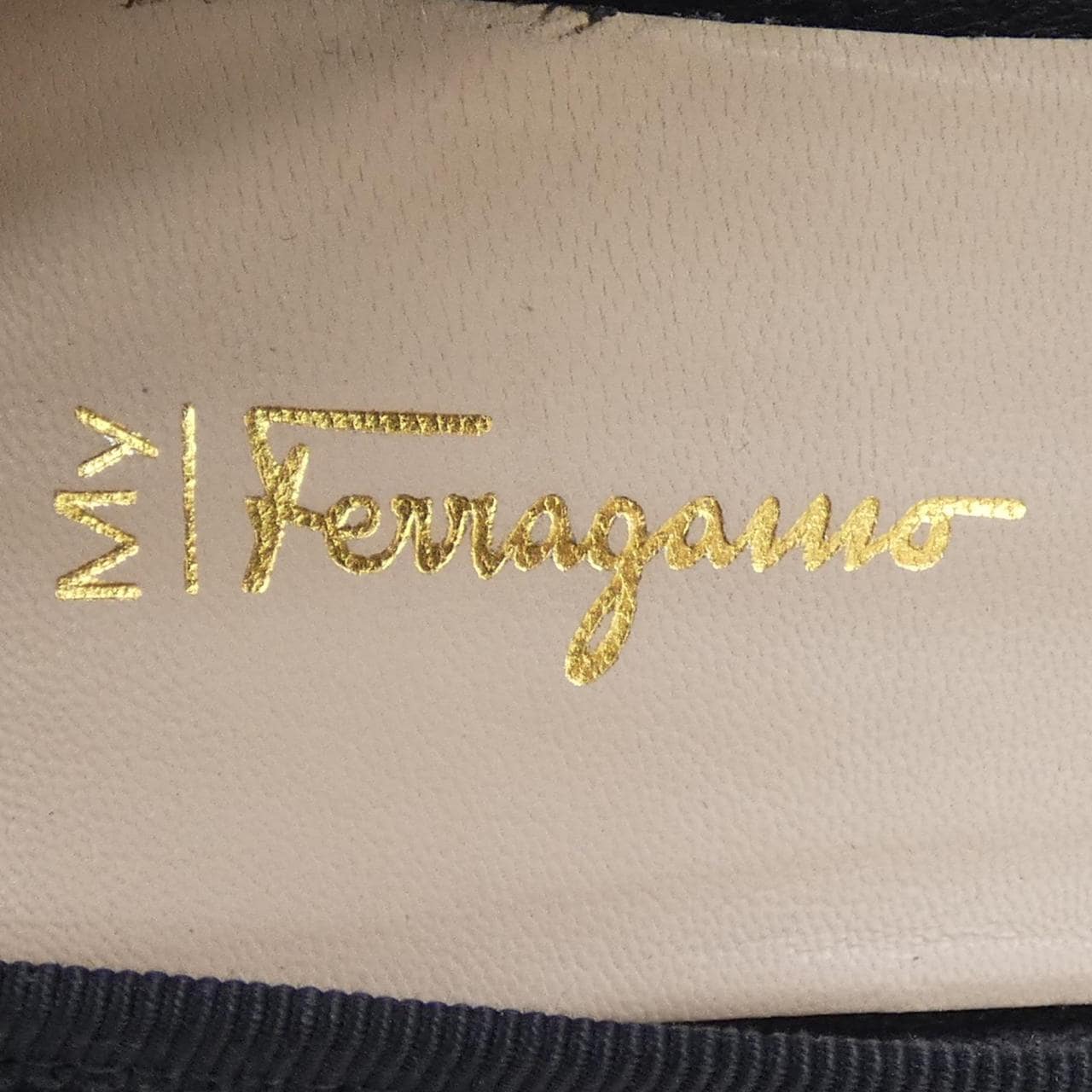 マイフェラガモ MY FERRAGAMO ZX00056 040 パンプス