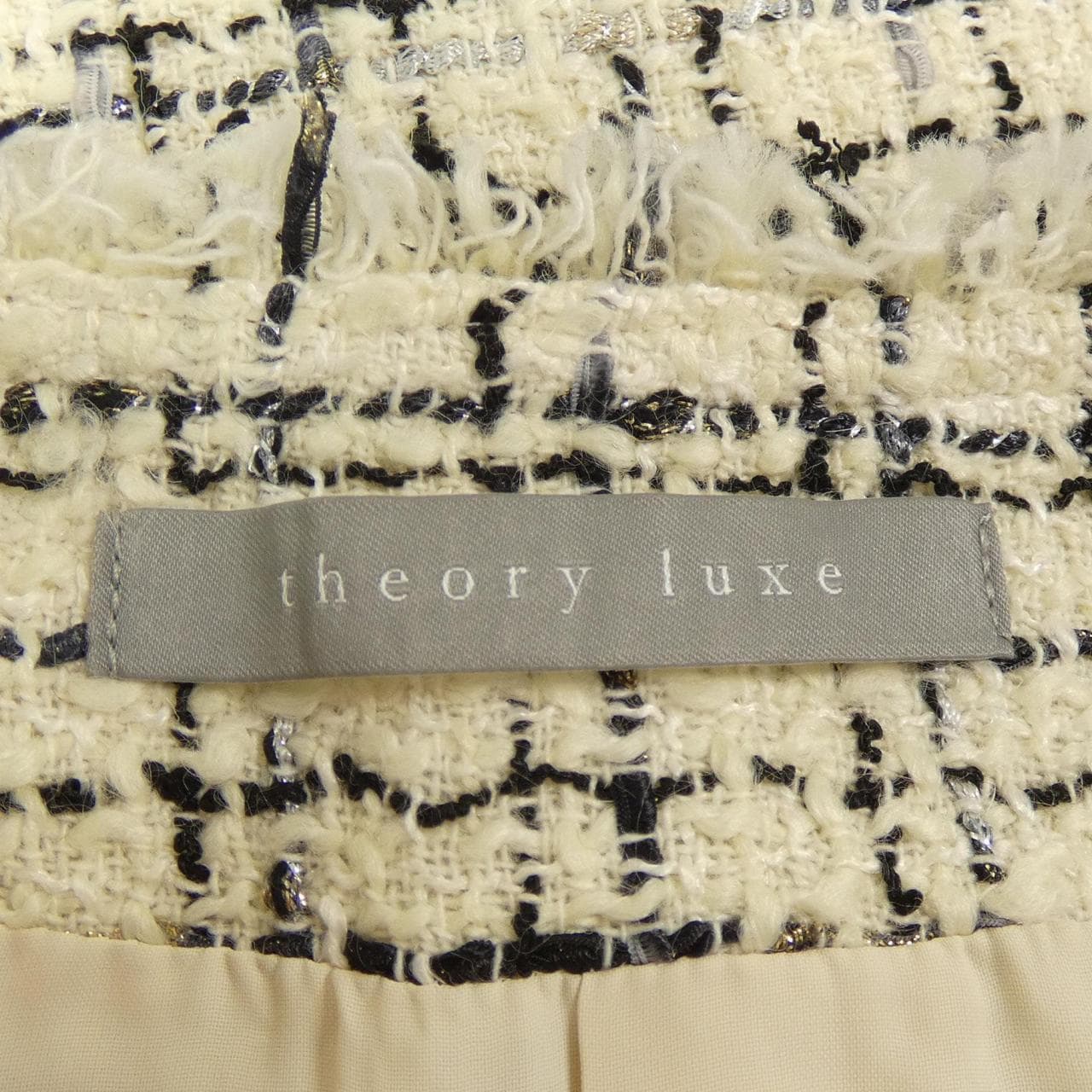 塞奥莉露Theory luxe夹克