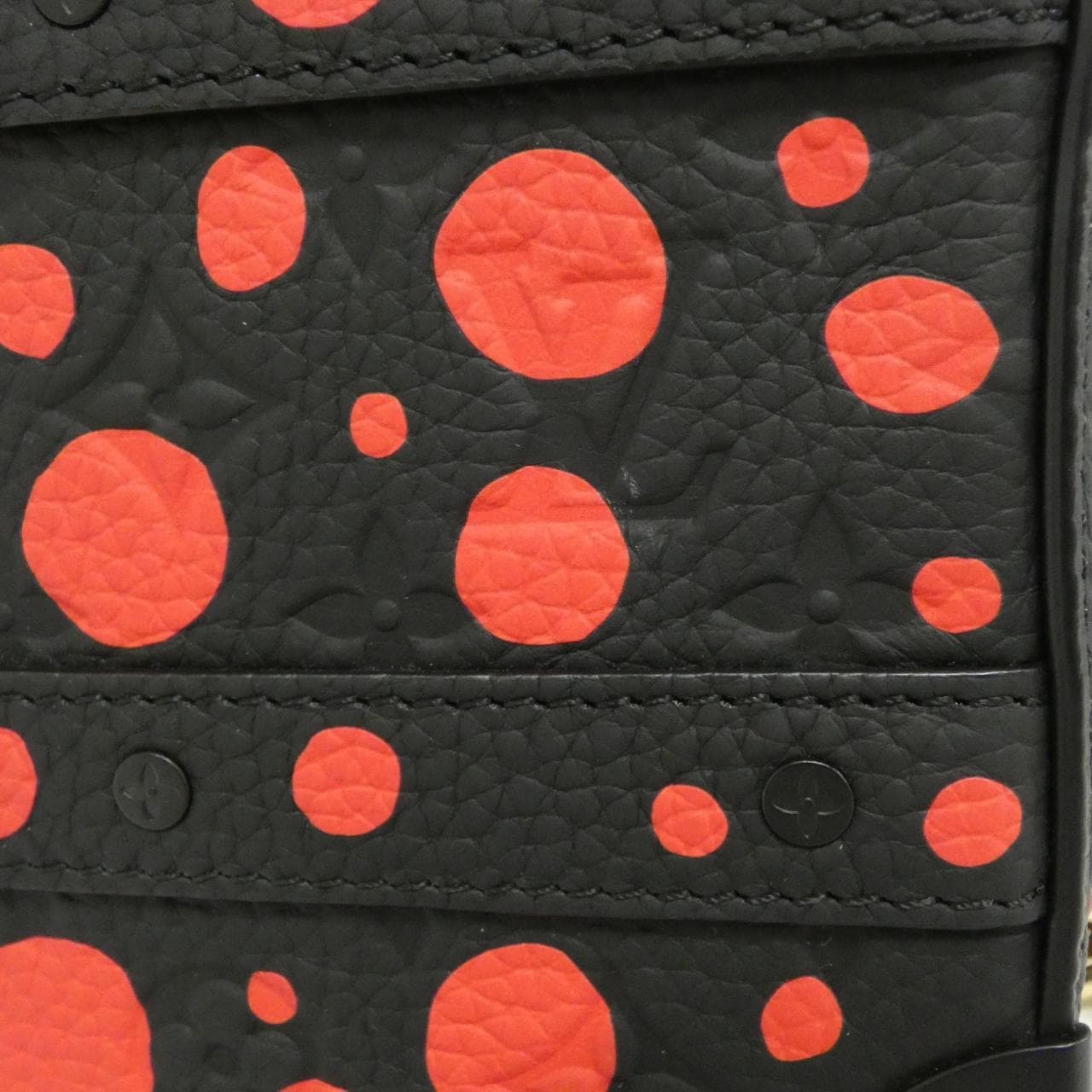 ルイヴィトン トリヨン モノグラム(LV X YK) ハンドル ソフトトランク M21677 ショルダーバッグ