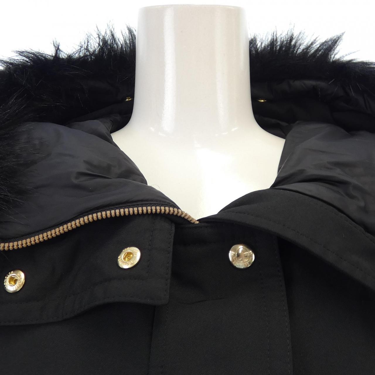 モンクレール MONCLER ダウンジャケット