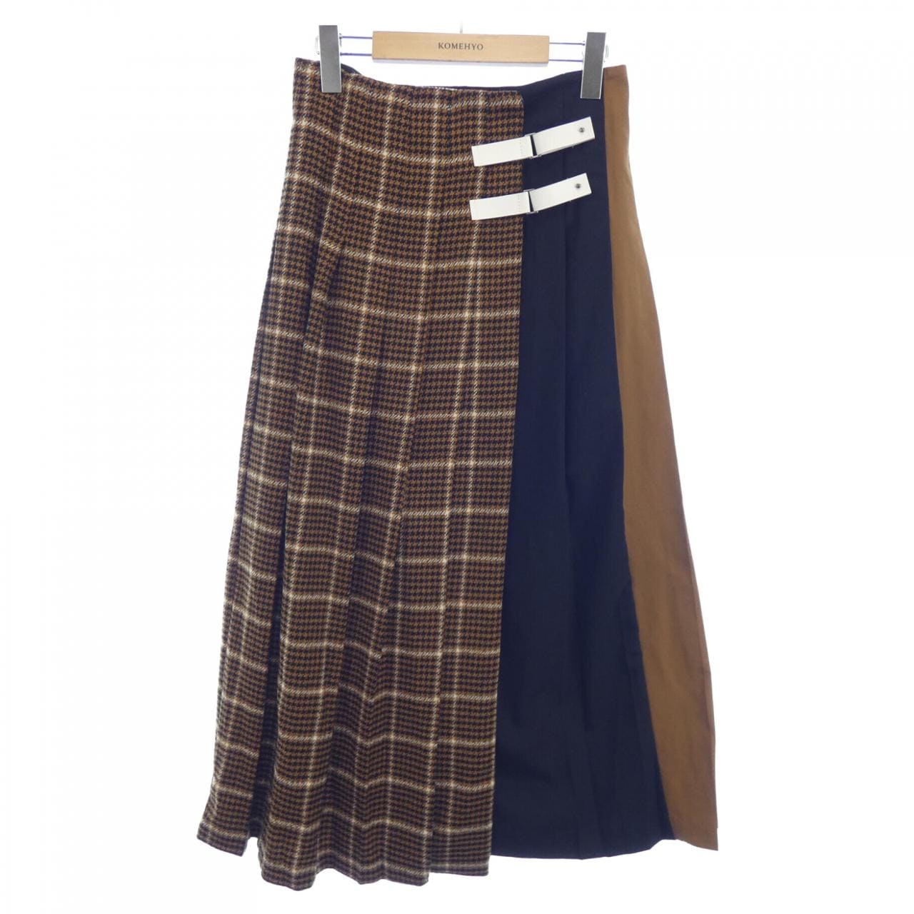 TELA Skirt