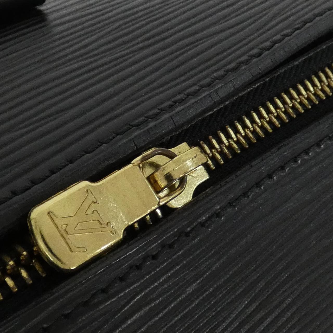 ルイヴィトン エピ スフロ M52222 バッグ
