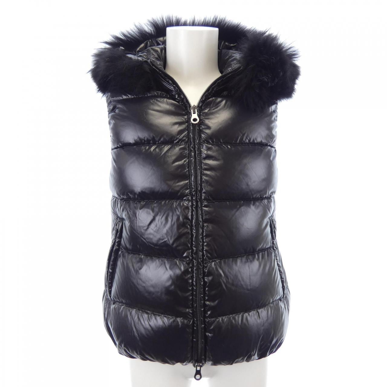 デュベティカ DUVETICA GOCCIA ダウンベスト