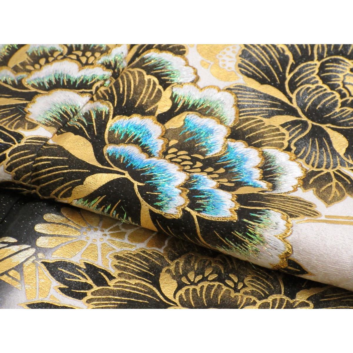 振袖　銀通しボカシ染　金彩友禅刺繍入り