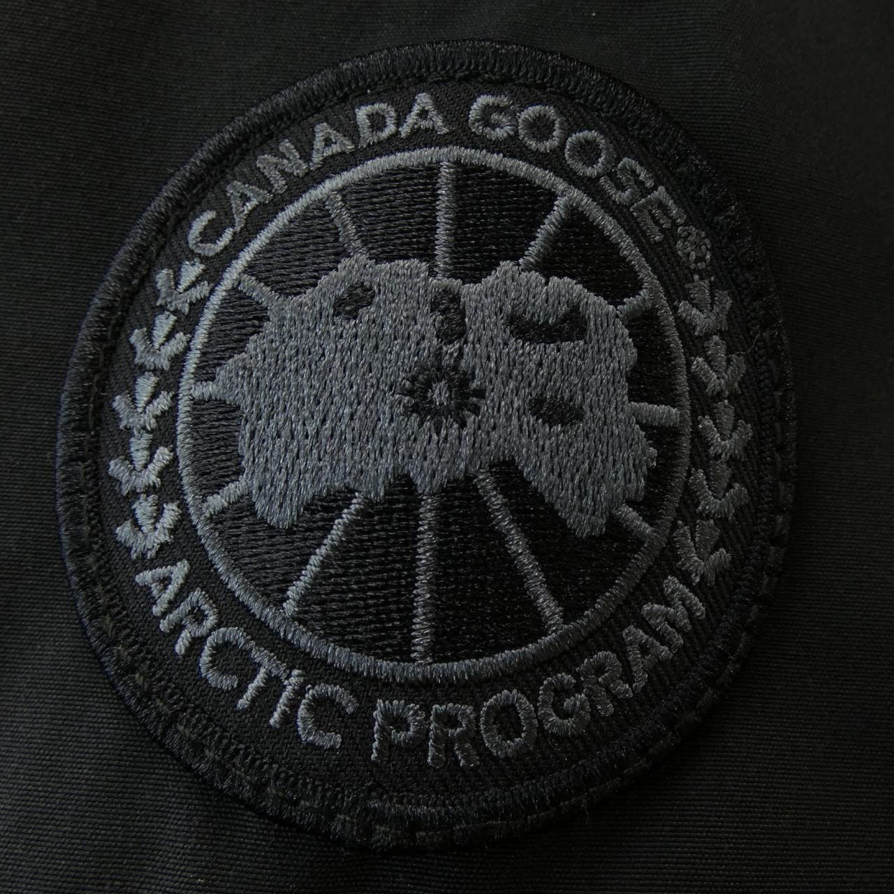 カナダグース CANADA GOOSE ダウンジャケット