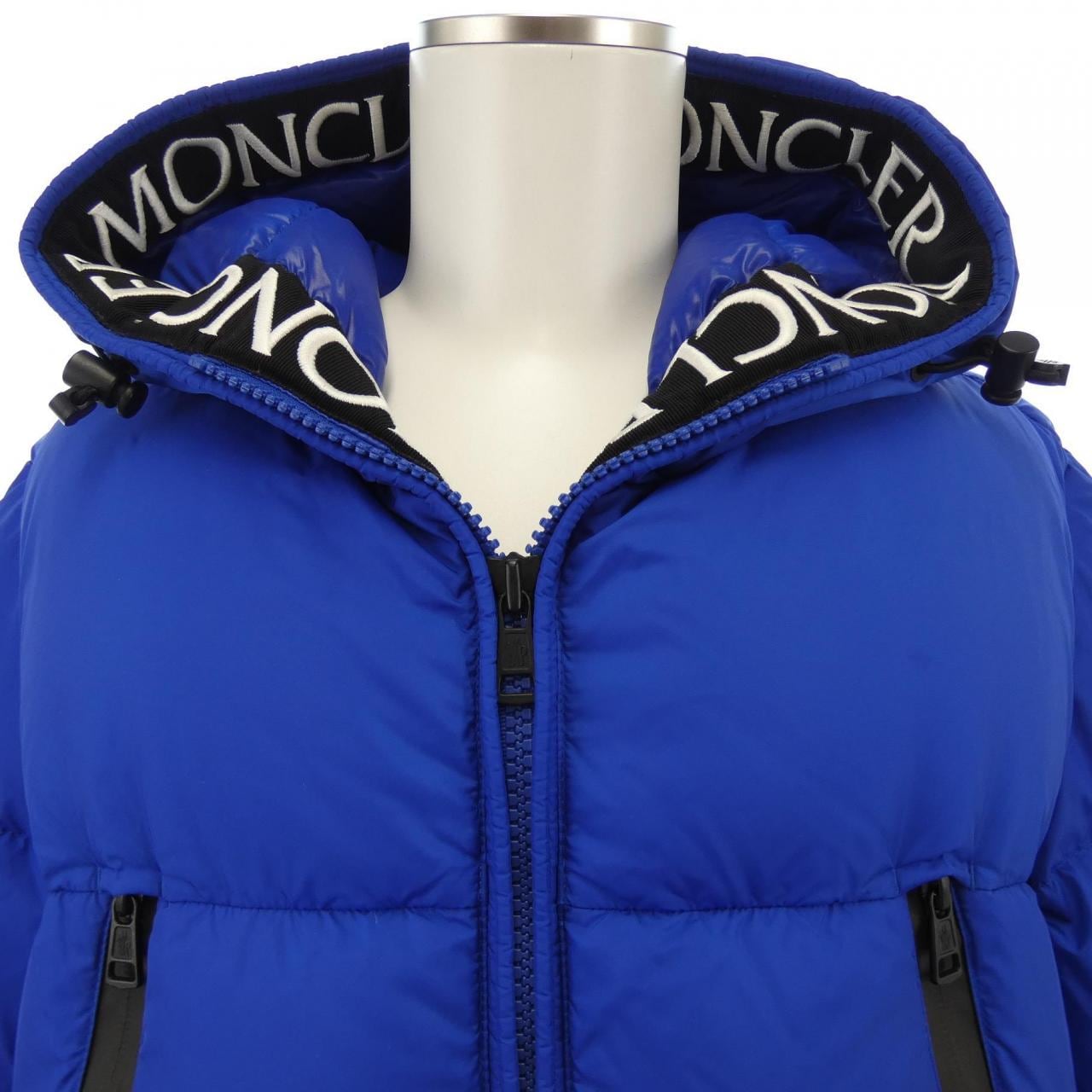 モンクレール MONCLER ダウンジャケット