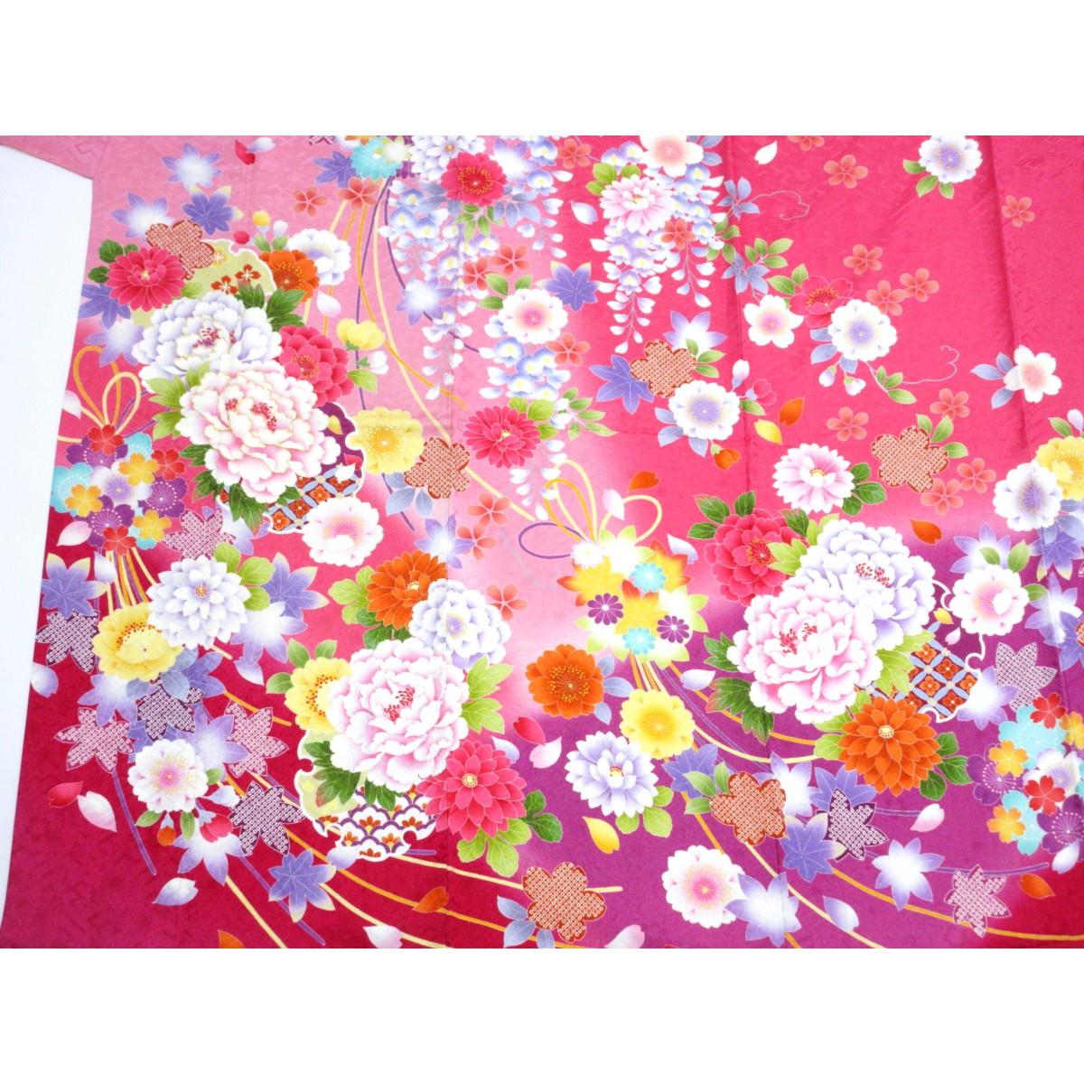 振袖　友禅加工刺繍入り　ボカシ染