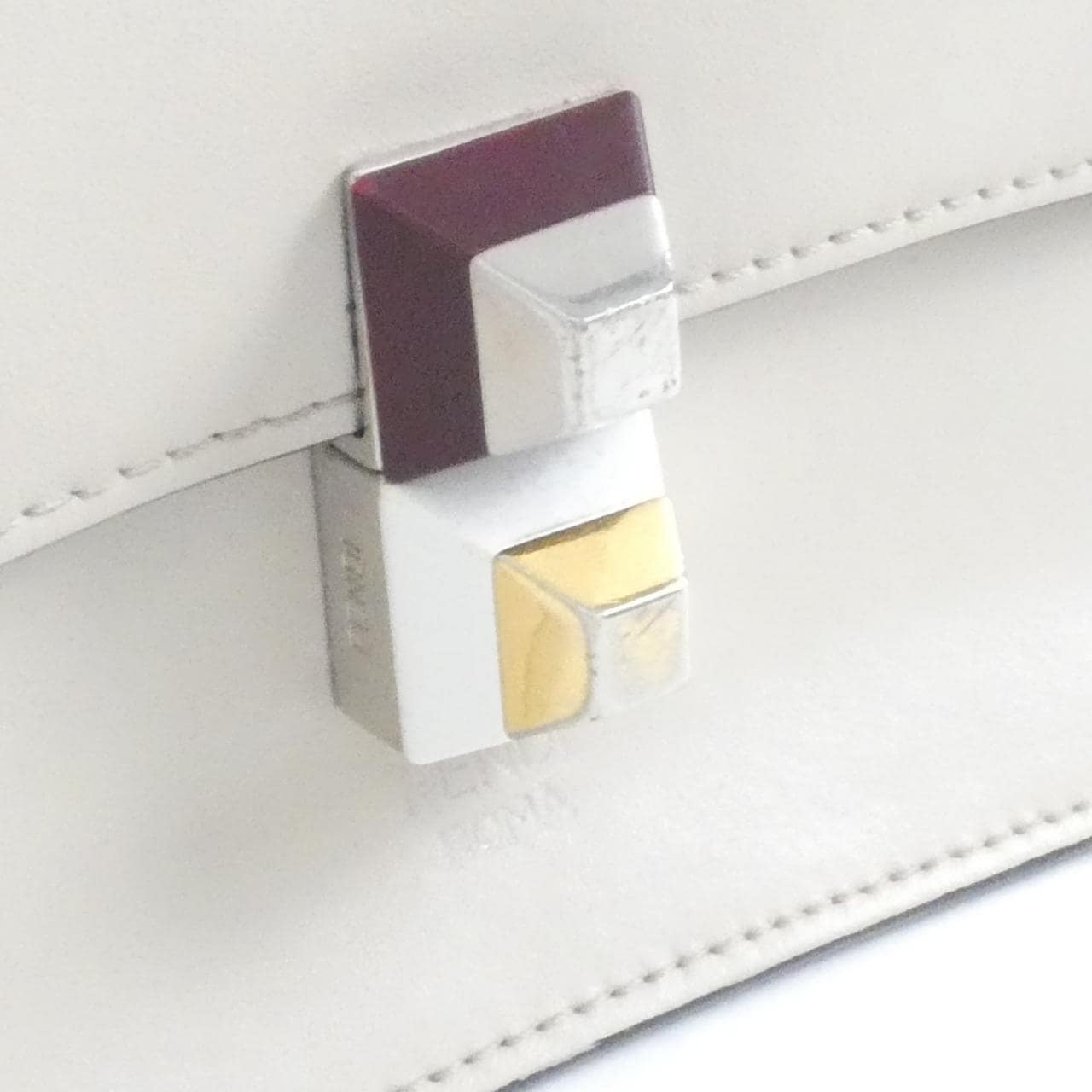 フェンディ KAN I MINI 8M038 SRO ショルダーバッグ