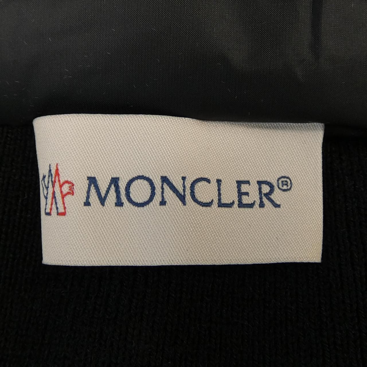 モンクレール MONCLER 10939B00006 M1122 ダウンジャケット