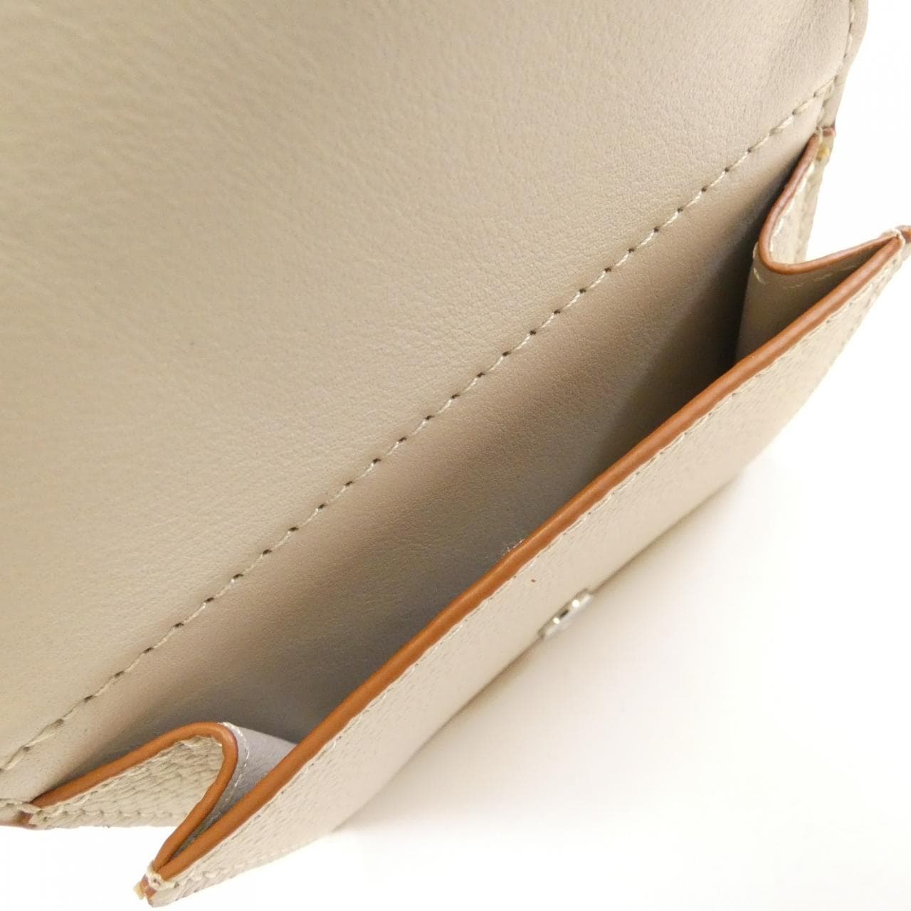 ロエベ C821TR2X02 財布