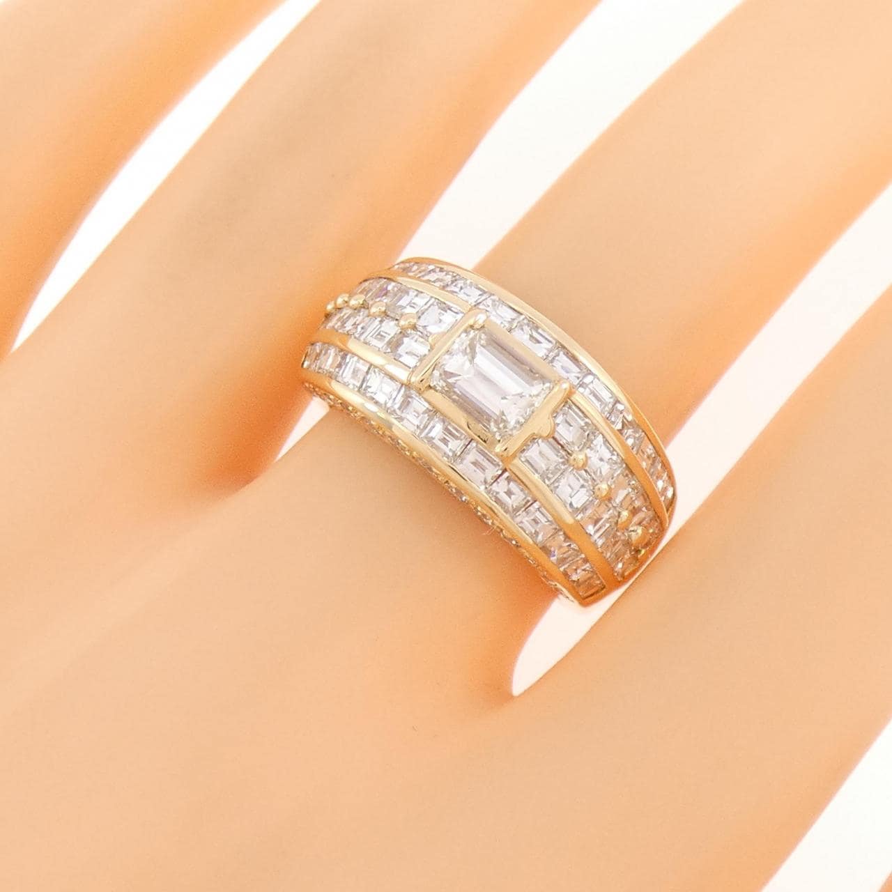 K18YG ダイヤモンド リング 0.695CT