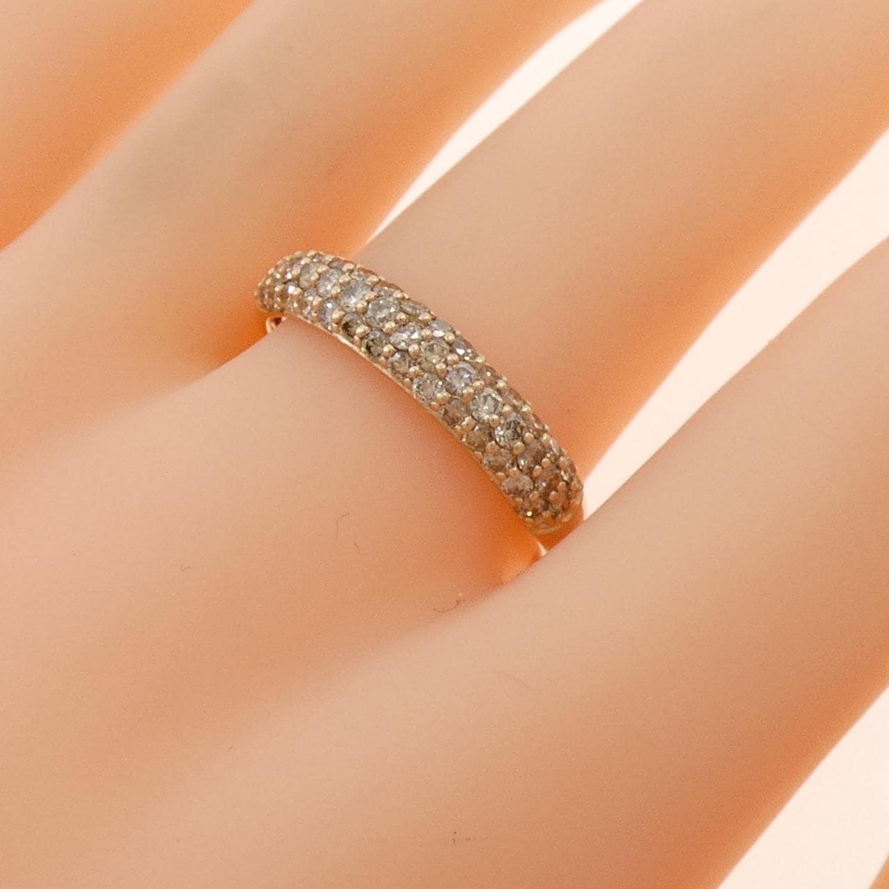 ジーエスティービー ダイヤモンド リング 0.75CT
