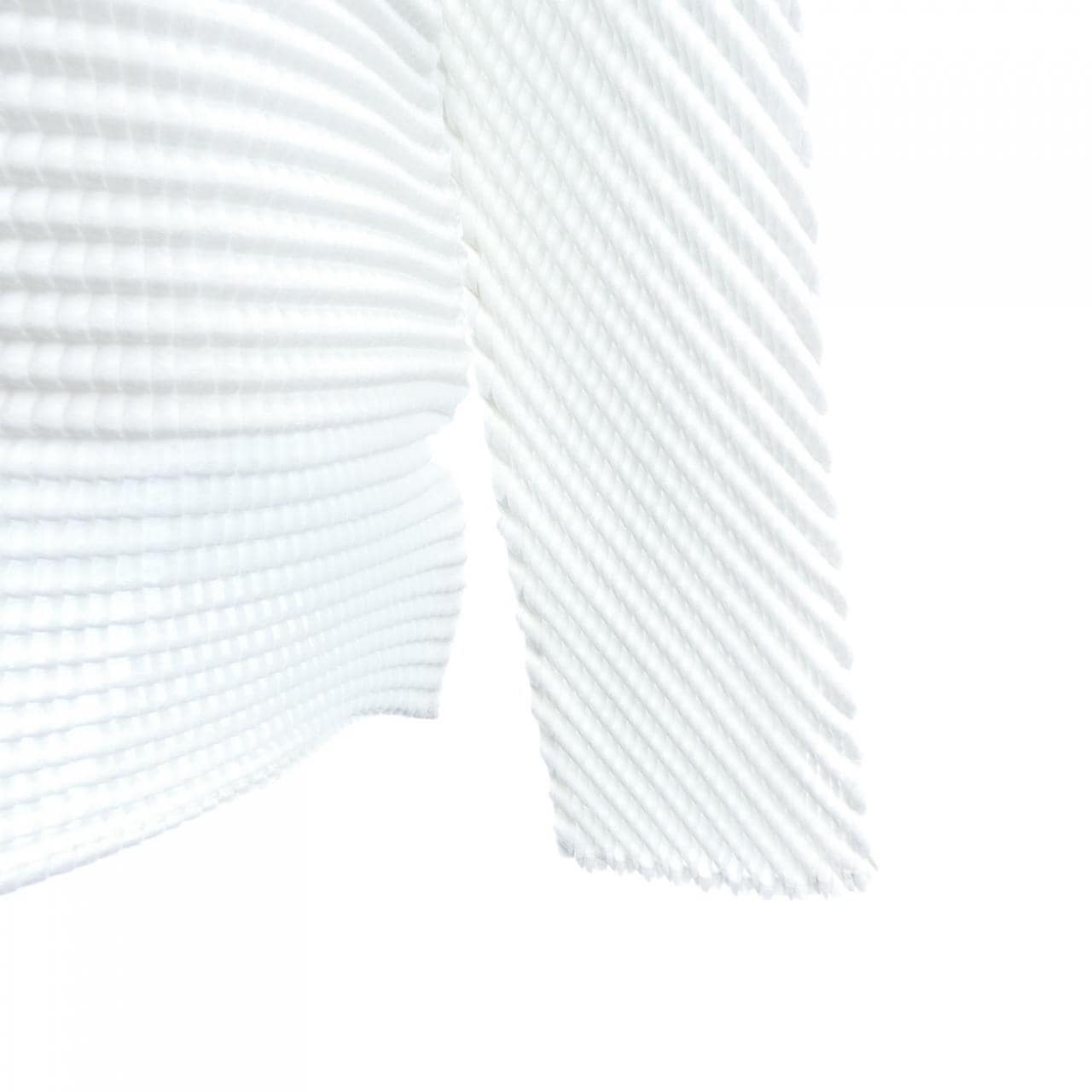 イッセイミヤケ ISSEY MIYAKE IF54FJ754 トップス