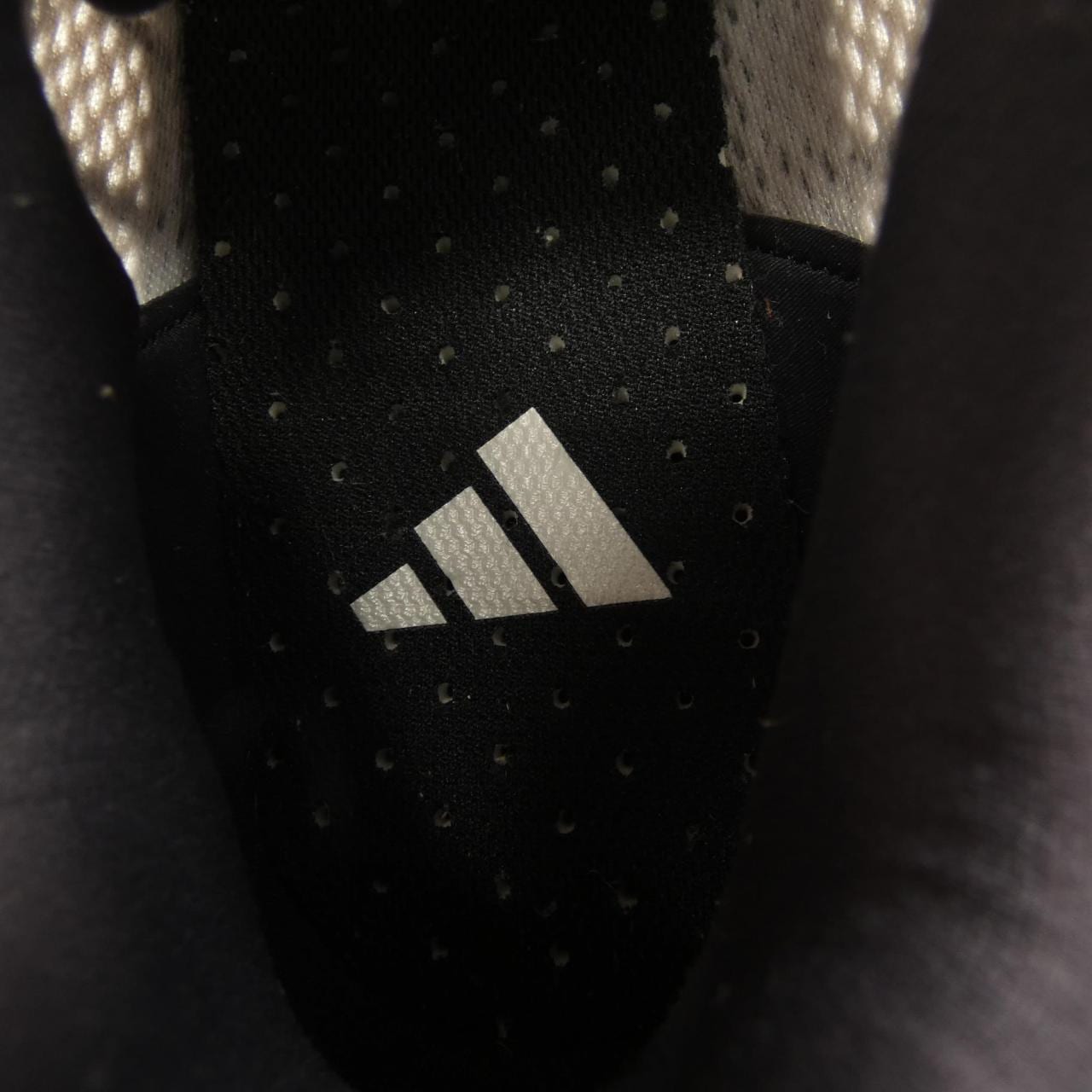 アディダス ADIDAS JQ4902 スニーカー