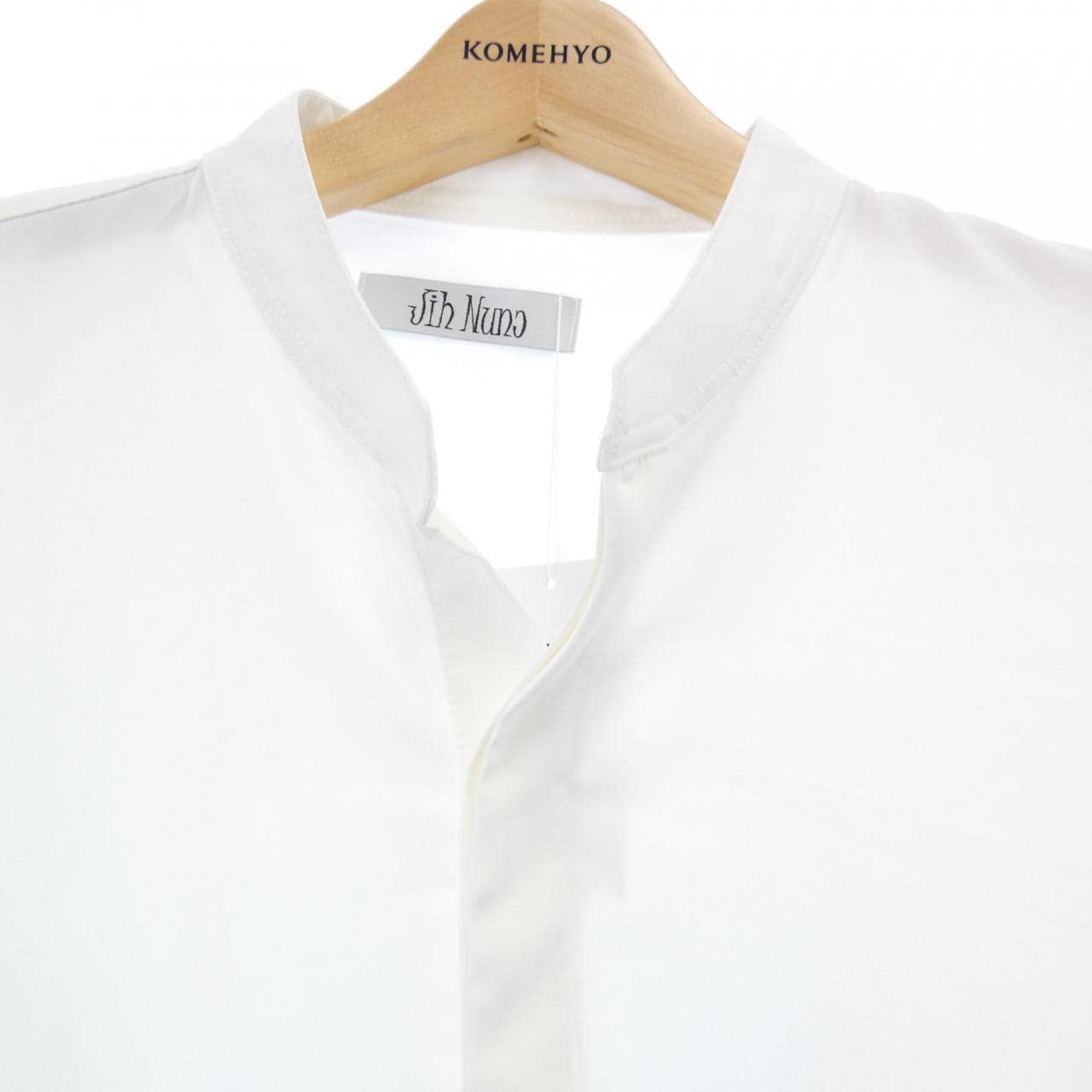 Jih Nunc トップス