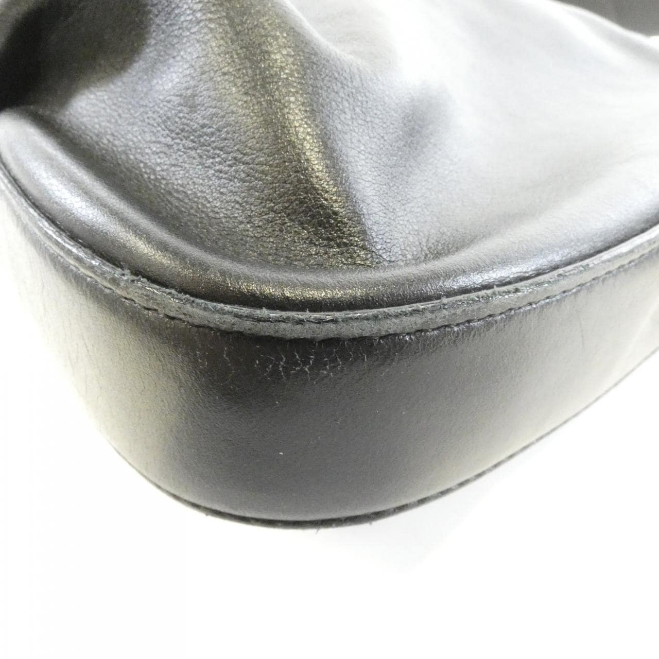 サルヴァトーレフェラガモ 21 D443 ショルダーバッグ