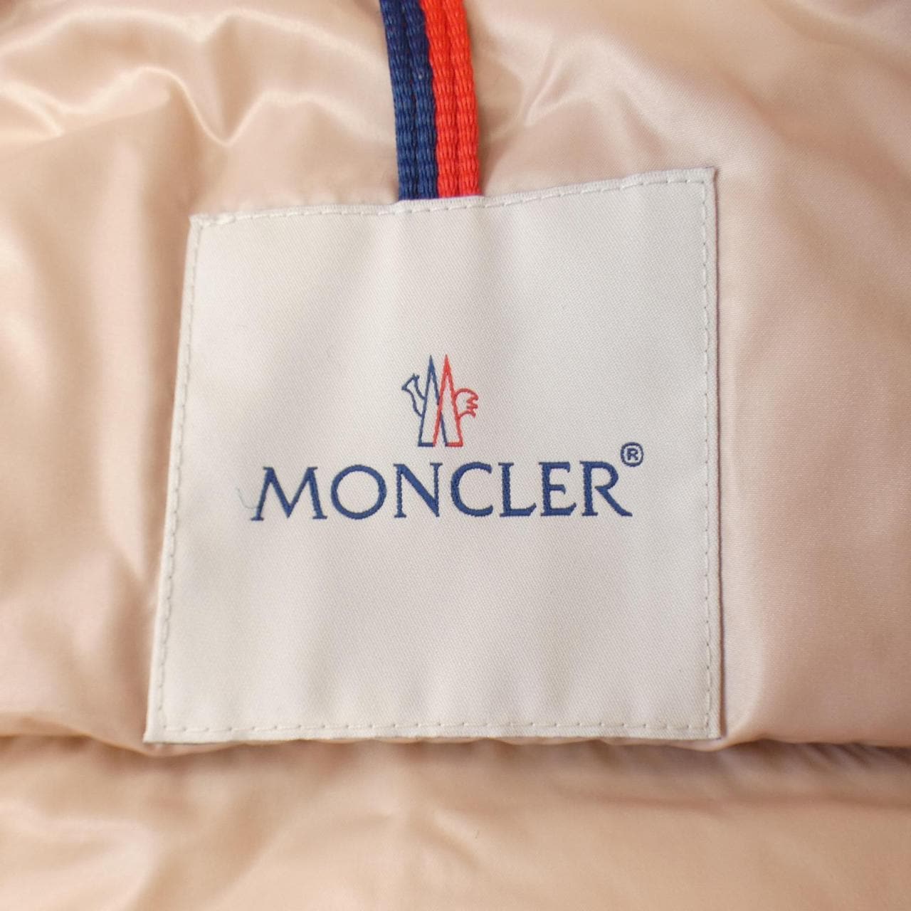 モンクレール MONCLER ダウンジャケット