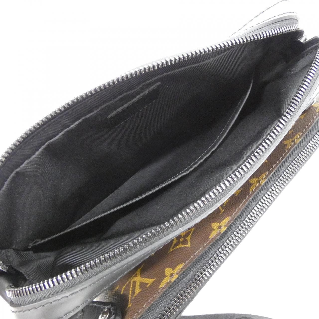 LOUIS VUITTON Monogram Macassar (LV Color Mania) Trio Messenger M46266 Shoulder Bag