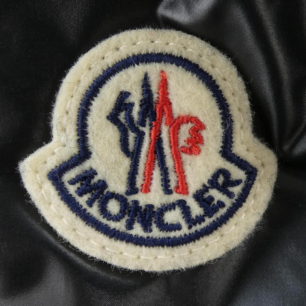 モンクレール MONCLER 20919B00041 M1241 カーディガン