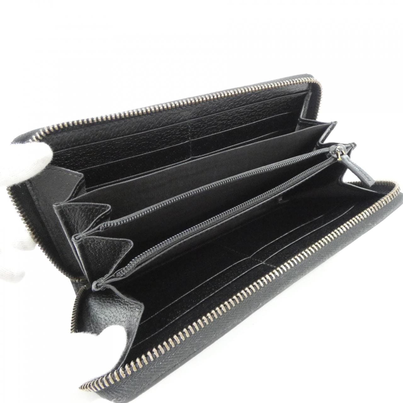 グッチ GG MARMONT 428736 DJ20T 財布