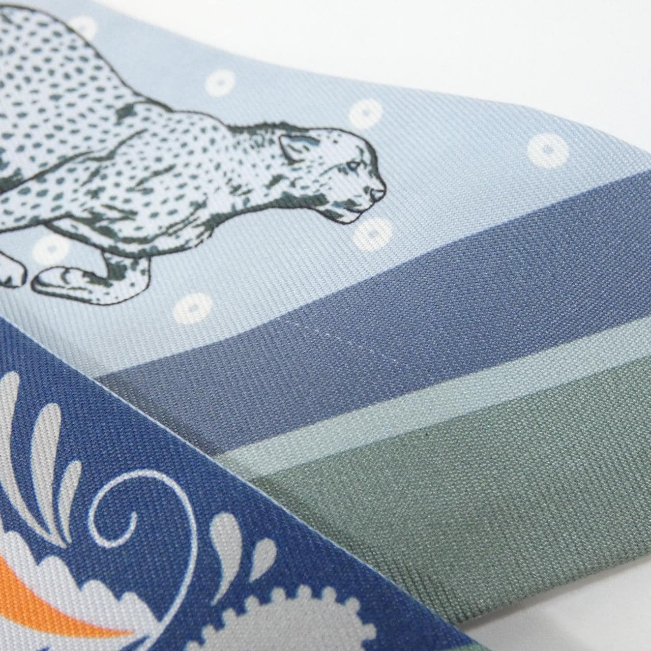 エルメス GUEPARDS BANDANA ツイリー 064179S スカーフ
