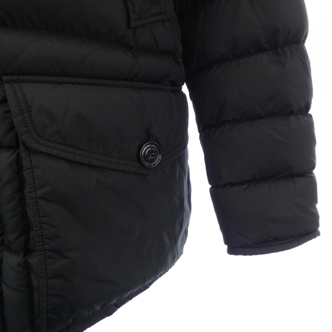 モンクレール MONCLER ダウンジャケット