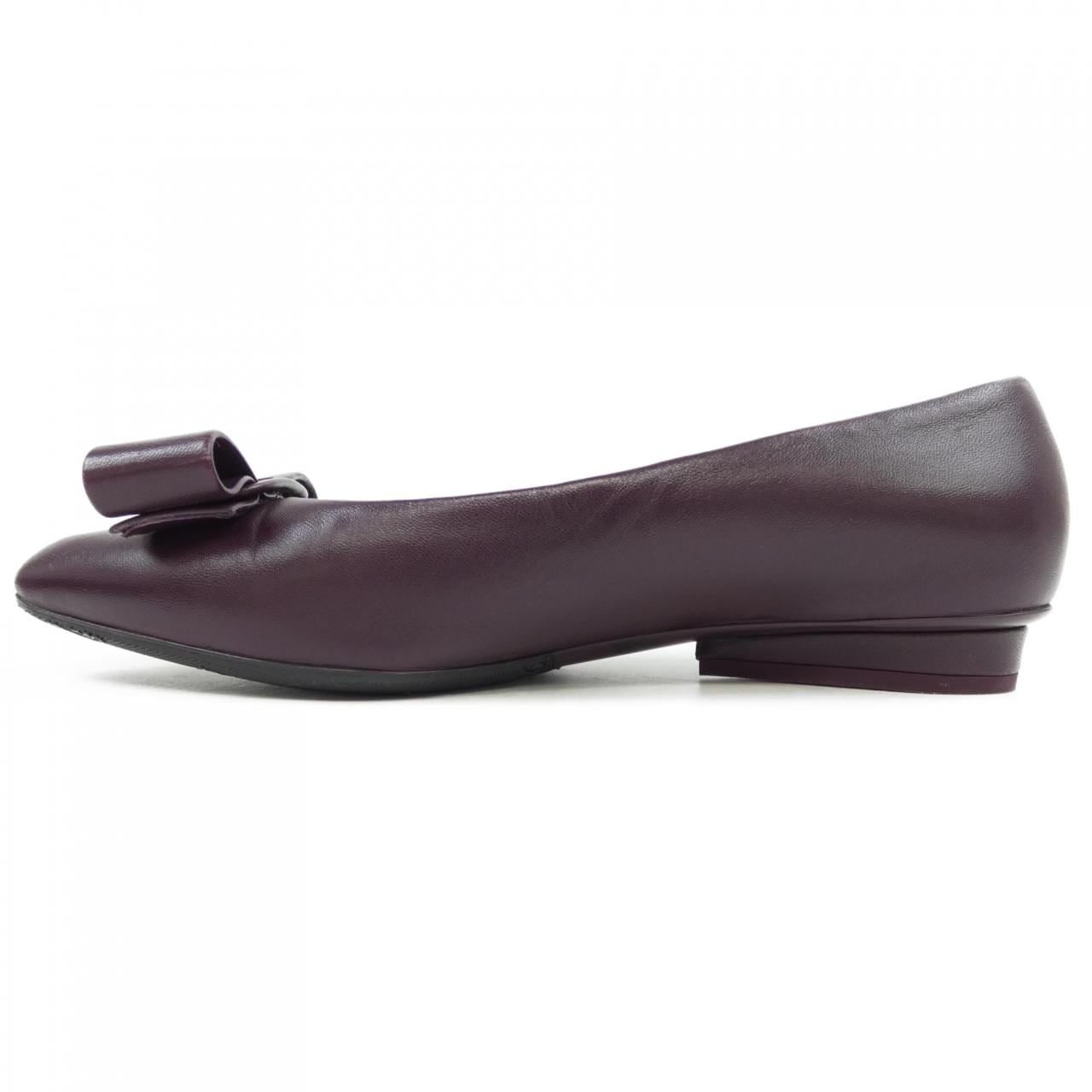 サルヴァトーレフェラガモ SALVATORE FERRAGAMO パンプス