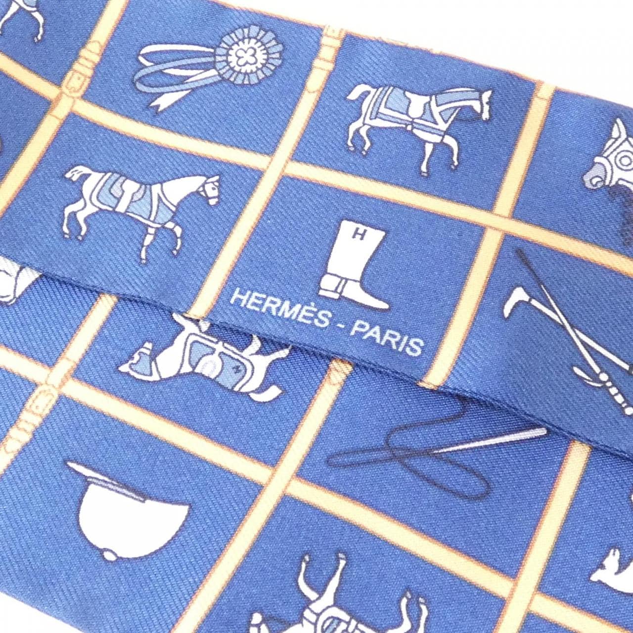 [Unused items] HERMES COUVERTURES ET TENUES Twilly 061356S Scarf