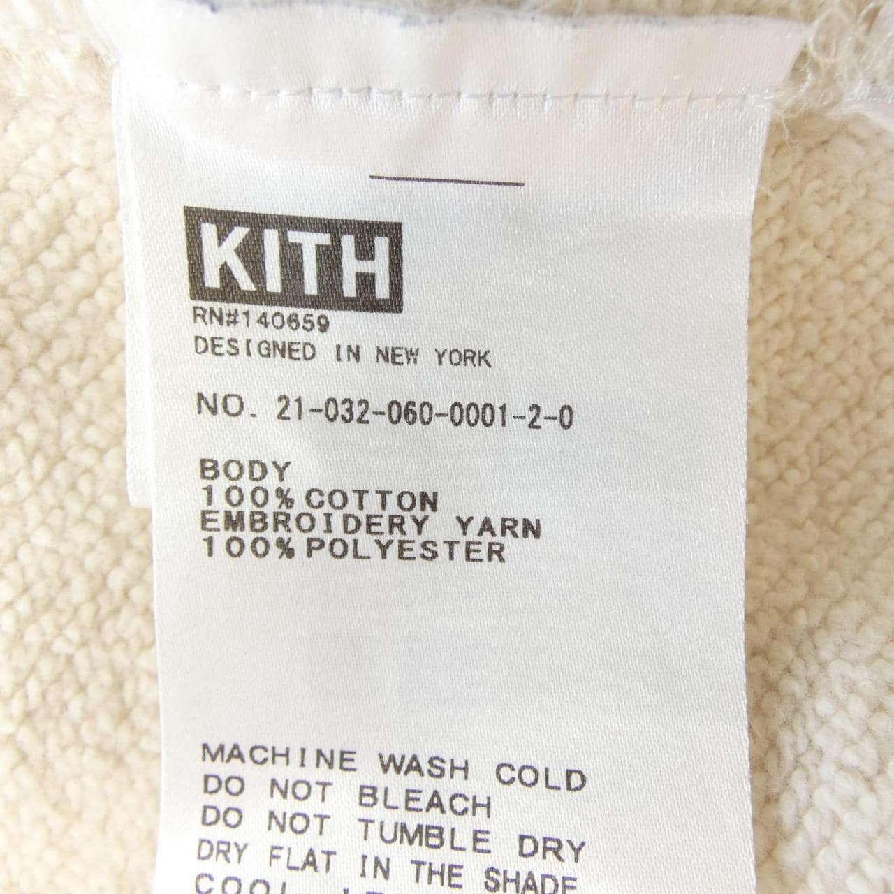 キス KITH ショートパンツ