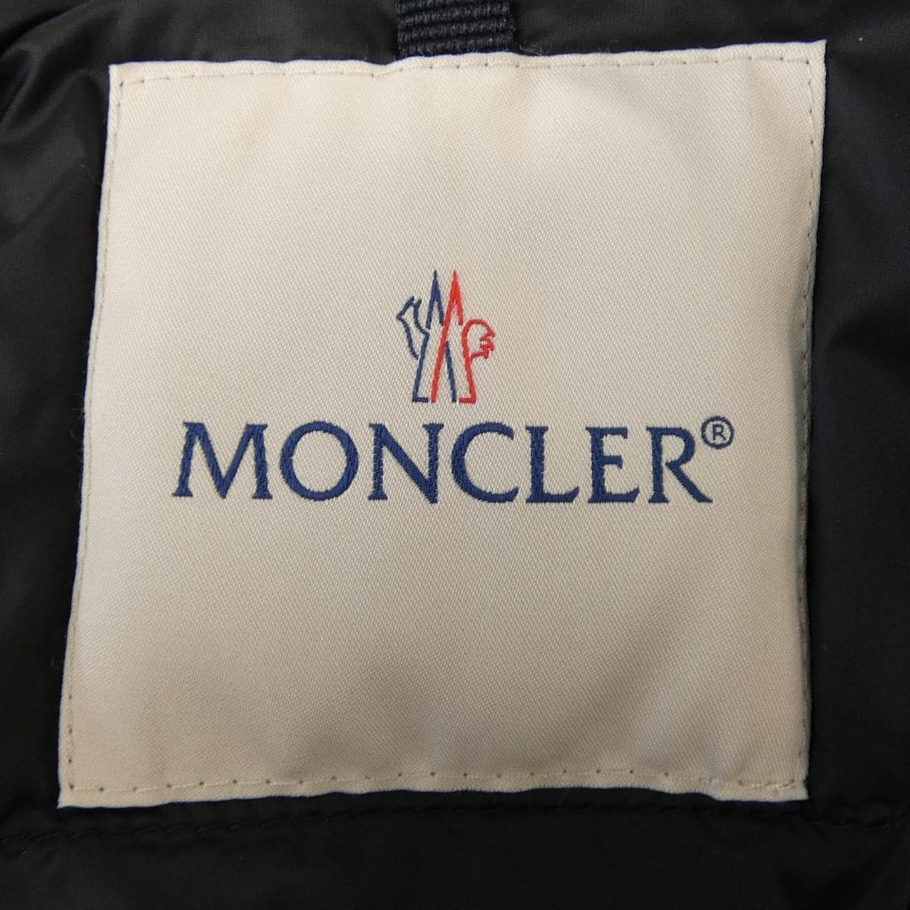 モンクレール MONCLER VOUE ダウンジャケット