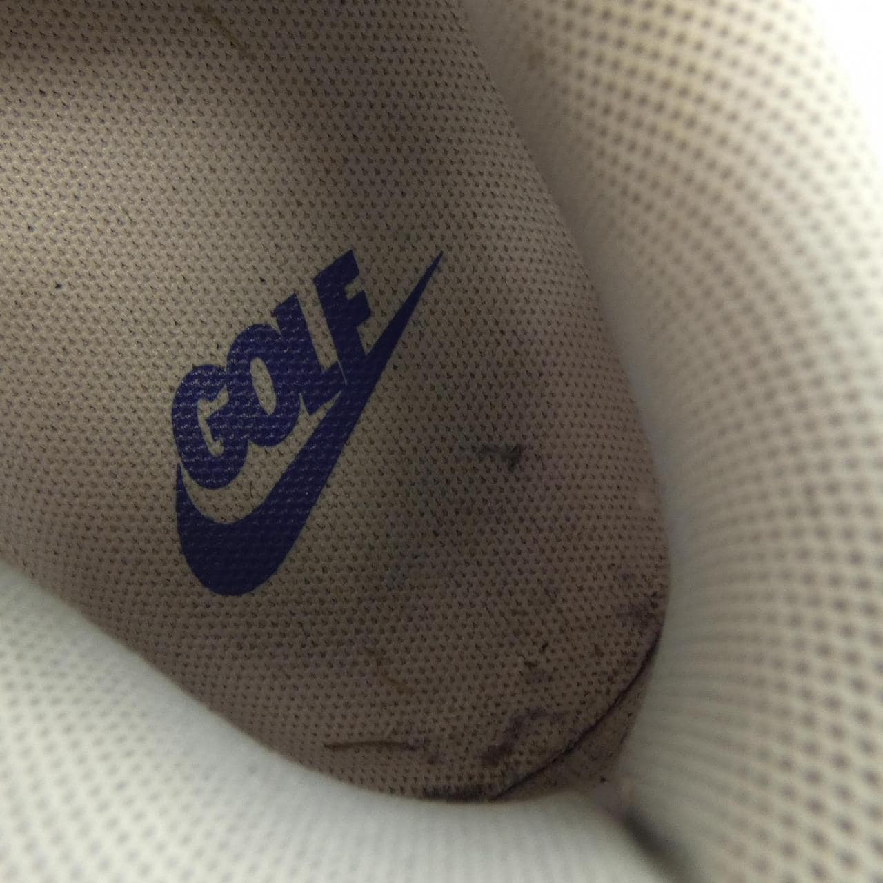 ナイキ NIKE HV9305-101 スニーカー
