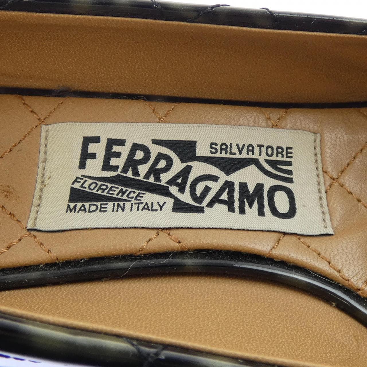 サルヴァトーレフェラガモ SALVATORE FERRAGAMO パンプス