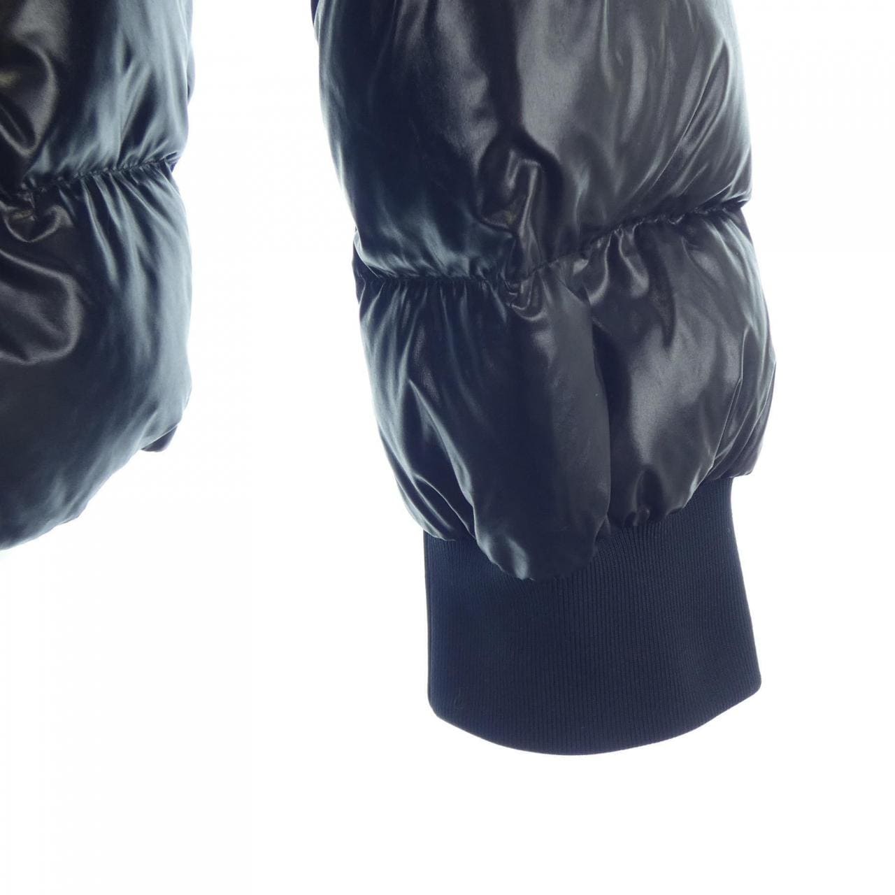 モンクレール MONCLER ダウンジャケット