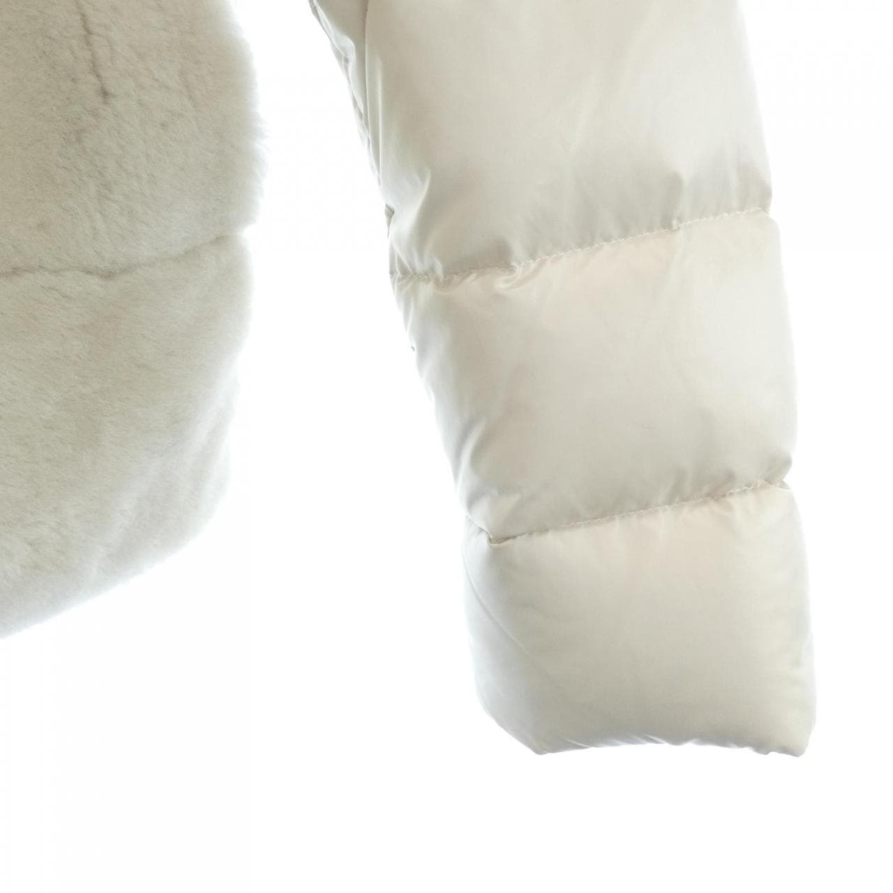 エンメティ EMMETI ダウンジャケット