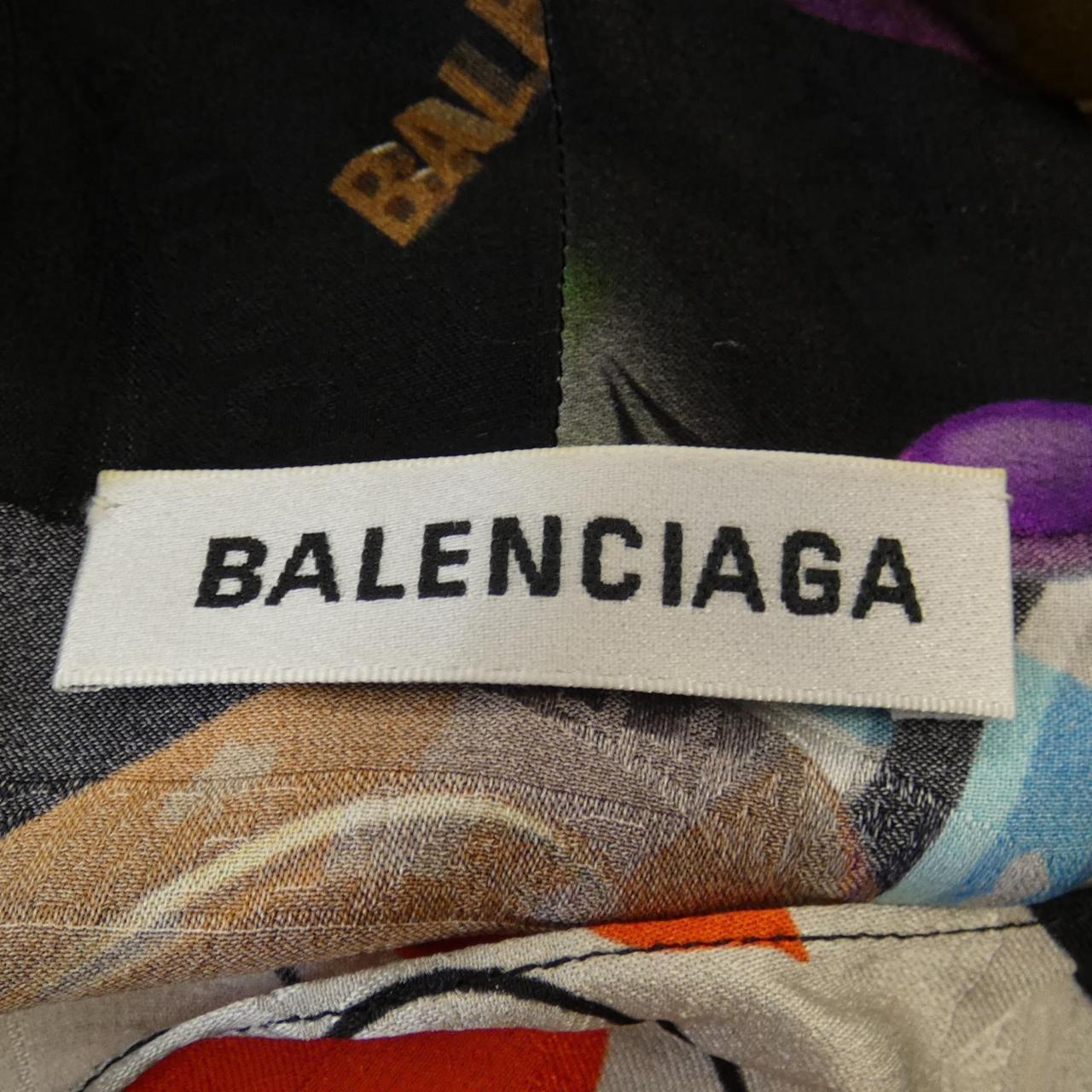 U BALENCIAGA巴伦西亚加上衣